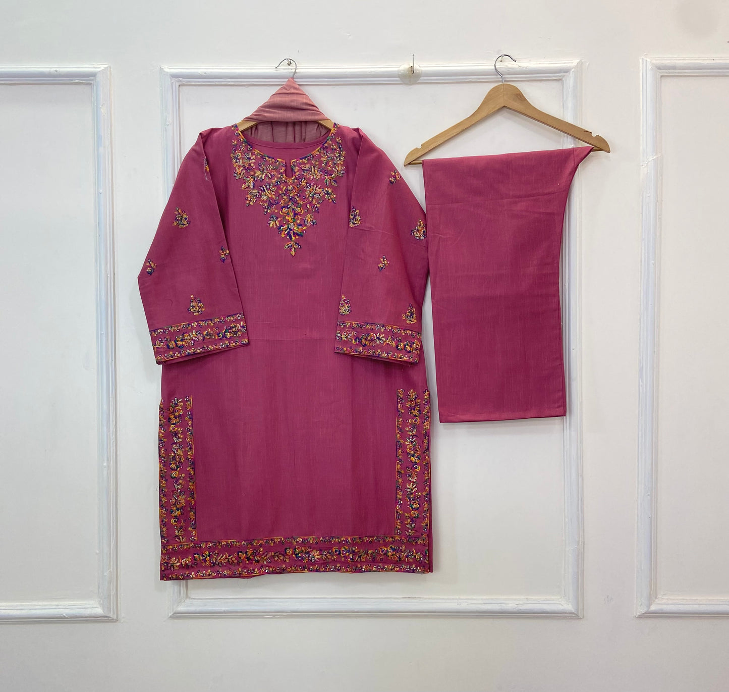Multi Embroidered 3PC (Khaddar) D-218