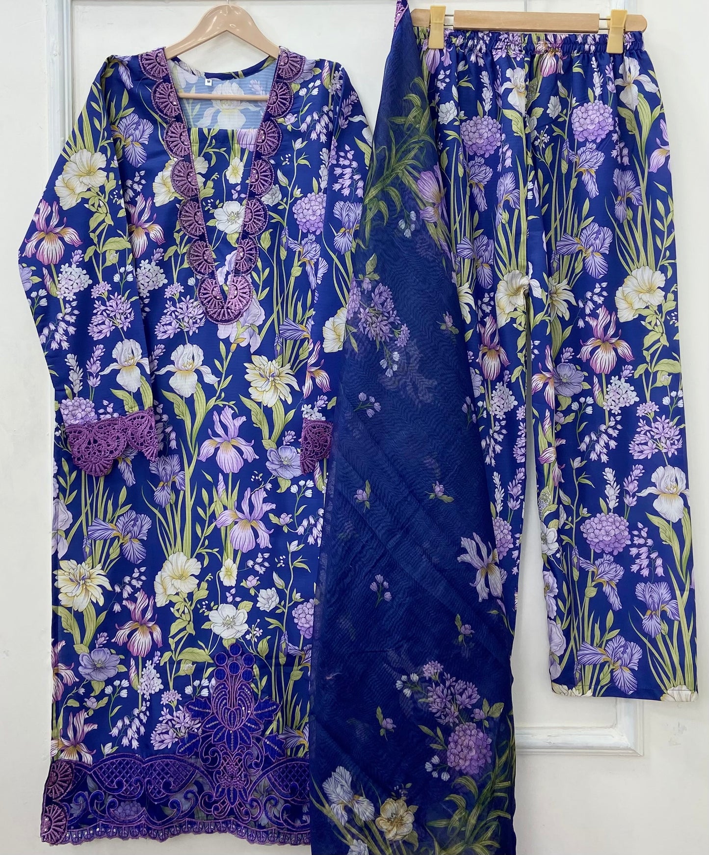 Garden Embroidered 3PC (Bana Dora) D-481