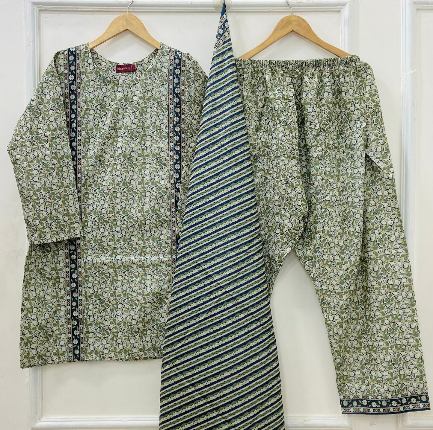 Binsaeed Farshi Shalwar | 3PC Lawn
