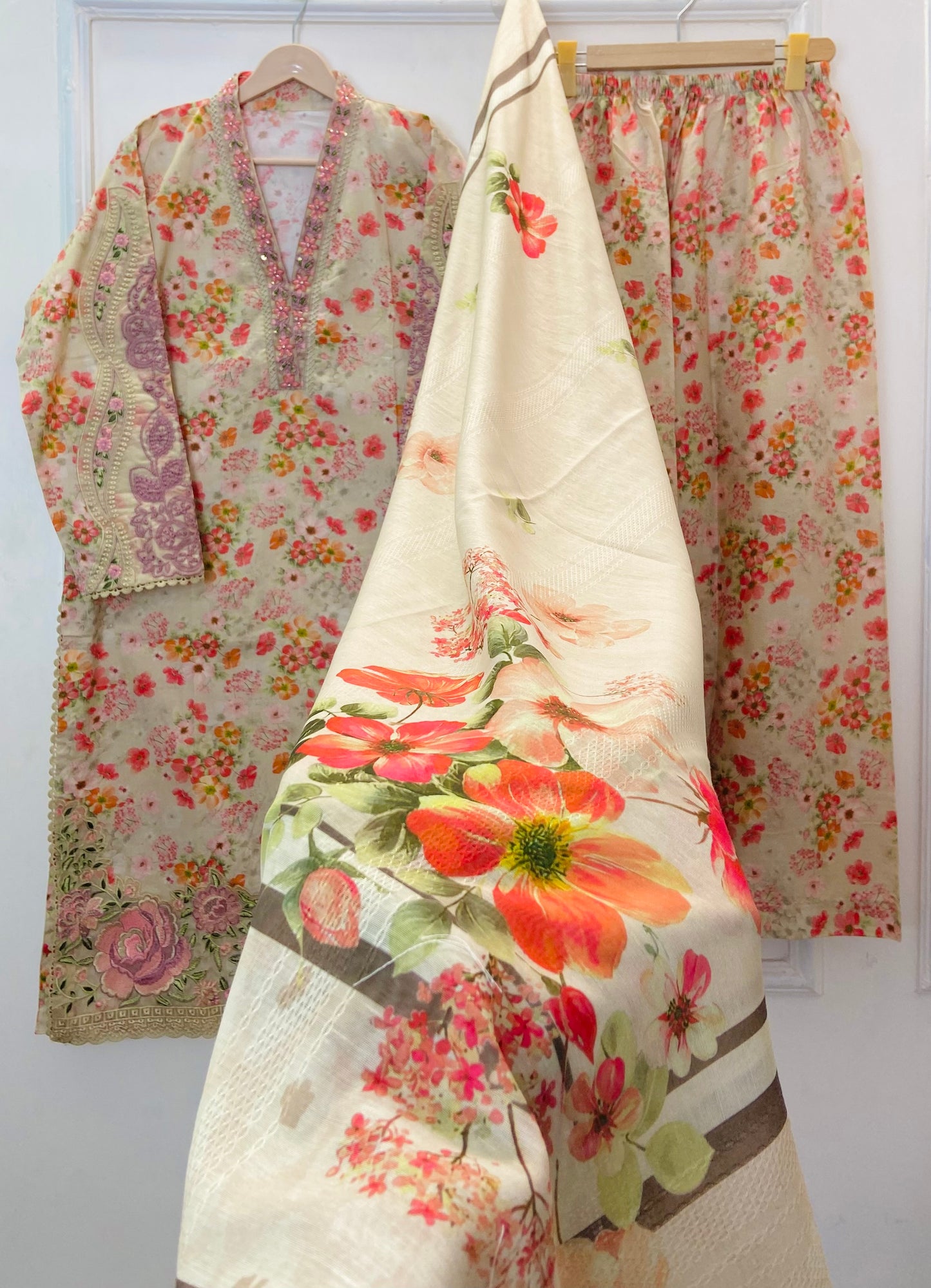 Creamy Floral Embroidered 3PC (Premium Cotton) D-340