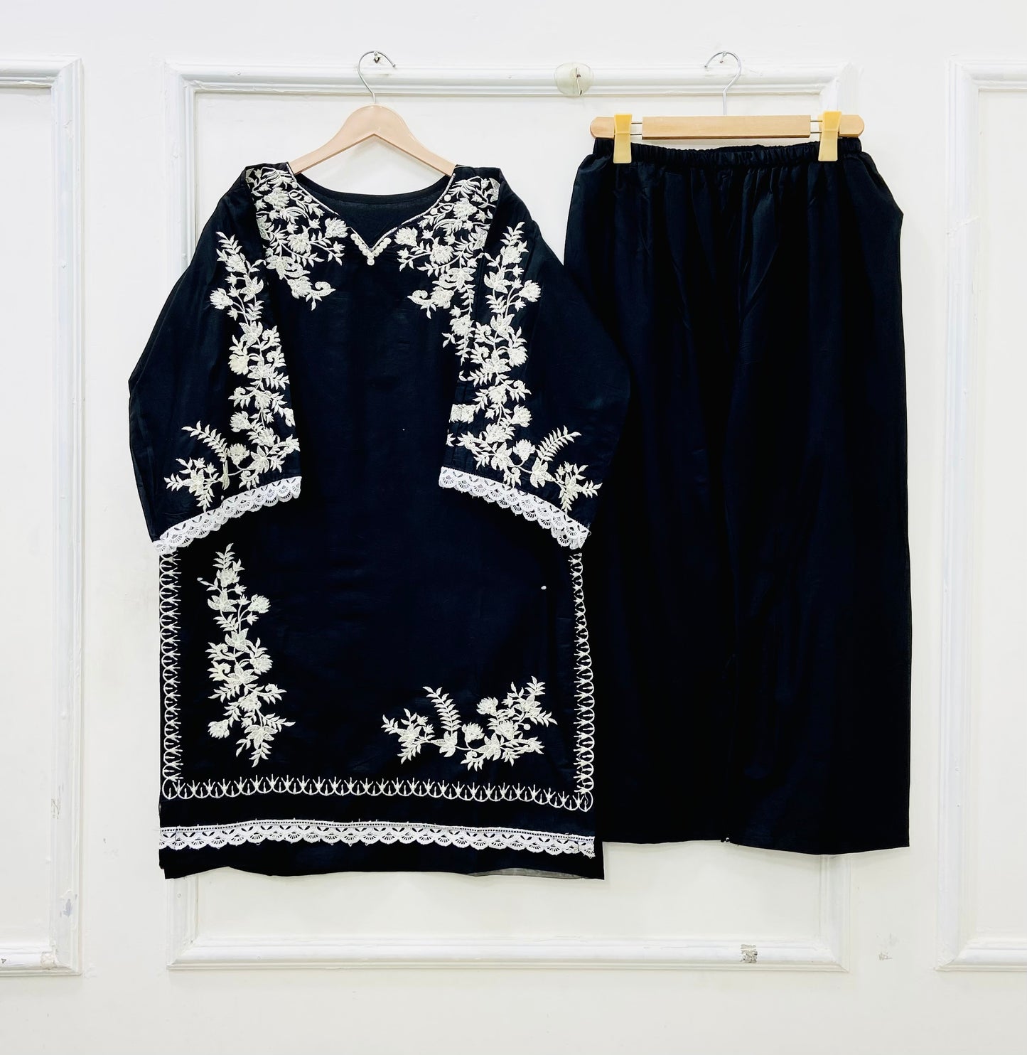 Article no:D-685 | Cotton Lawn Two Piece
