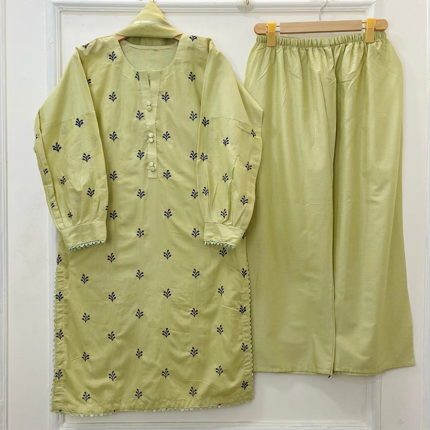 Gorgeous Embroidered 2PC (Premium Cotton) D-391