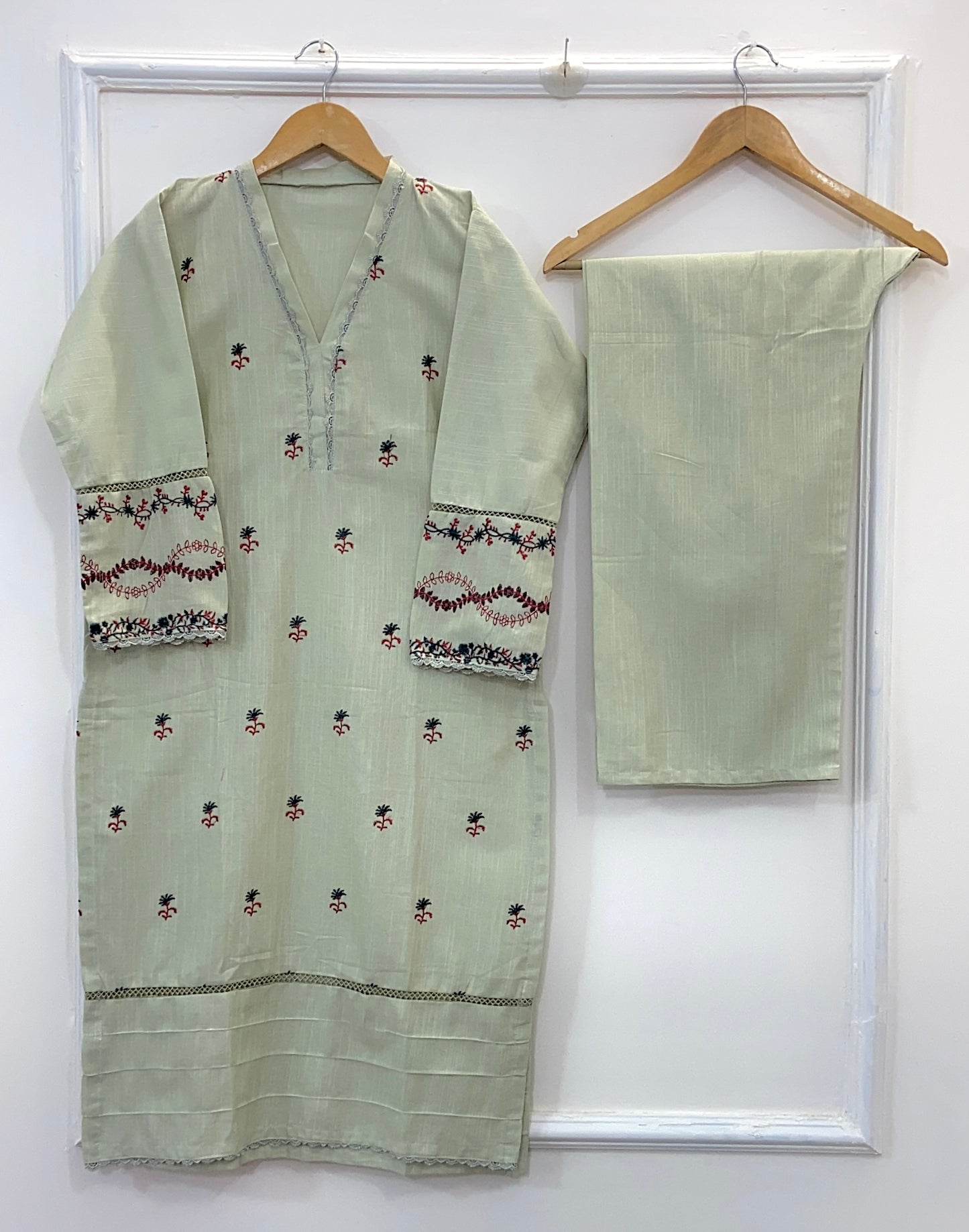 Charming Embroidered 2PC (Best Seller) (Khaddar) D-164