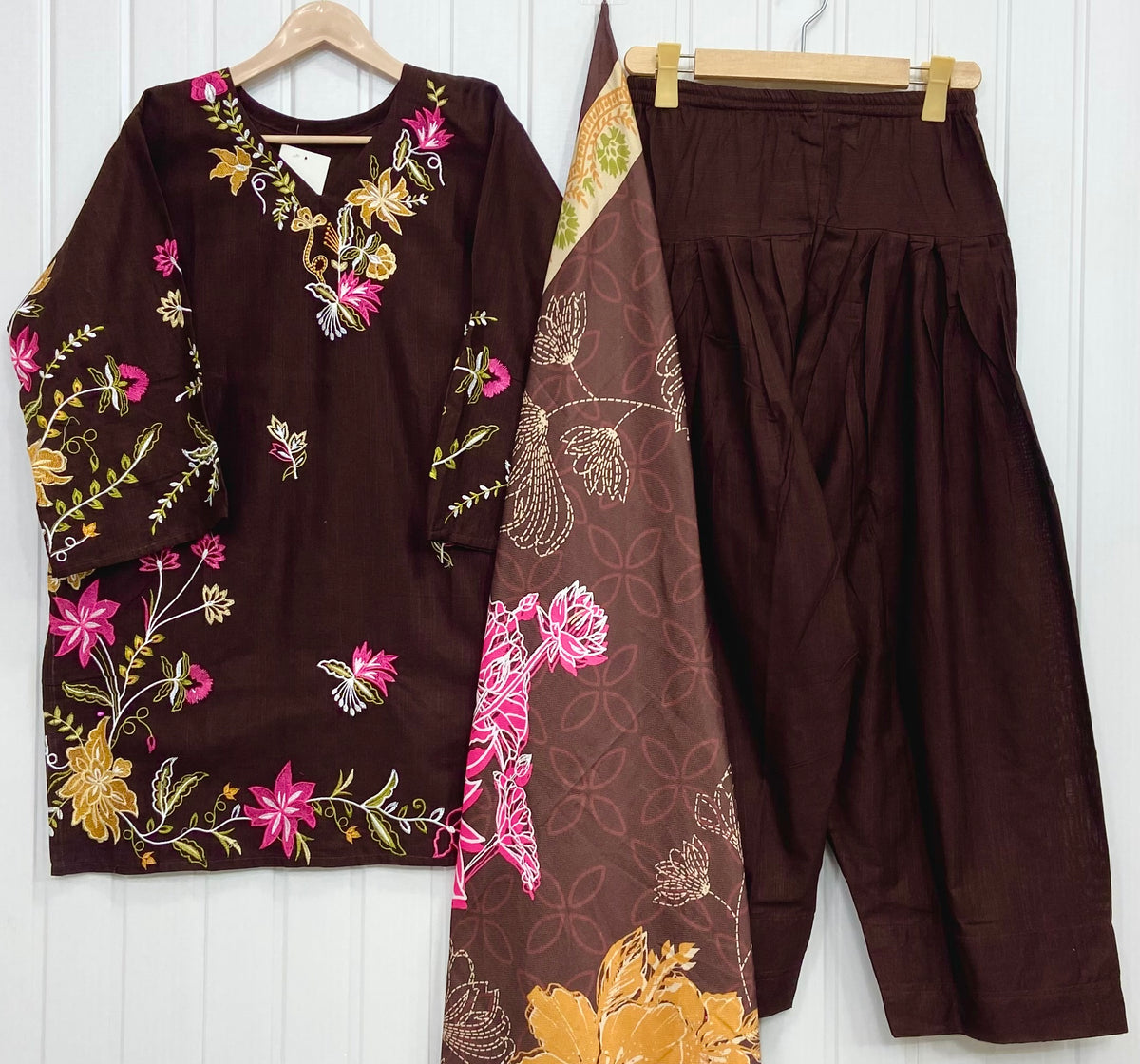 Article No: D-1145 Khaddar