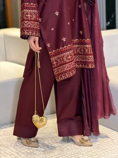 Noori Chicken Kari | D-471 Maroon l