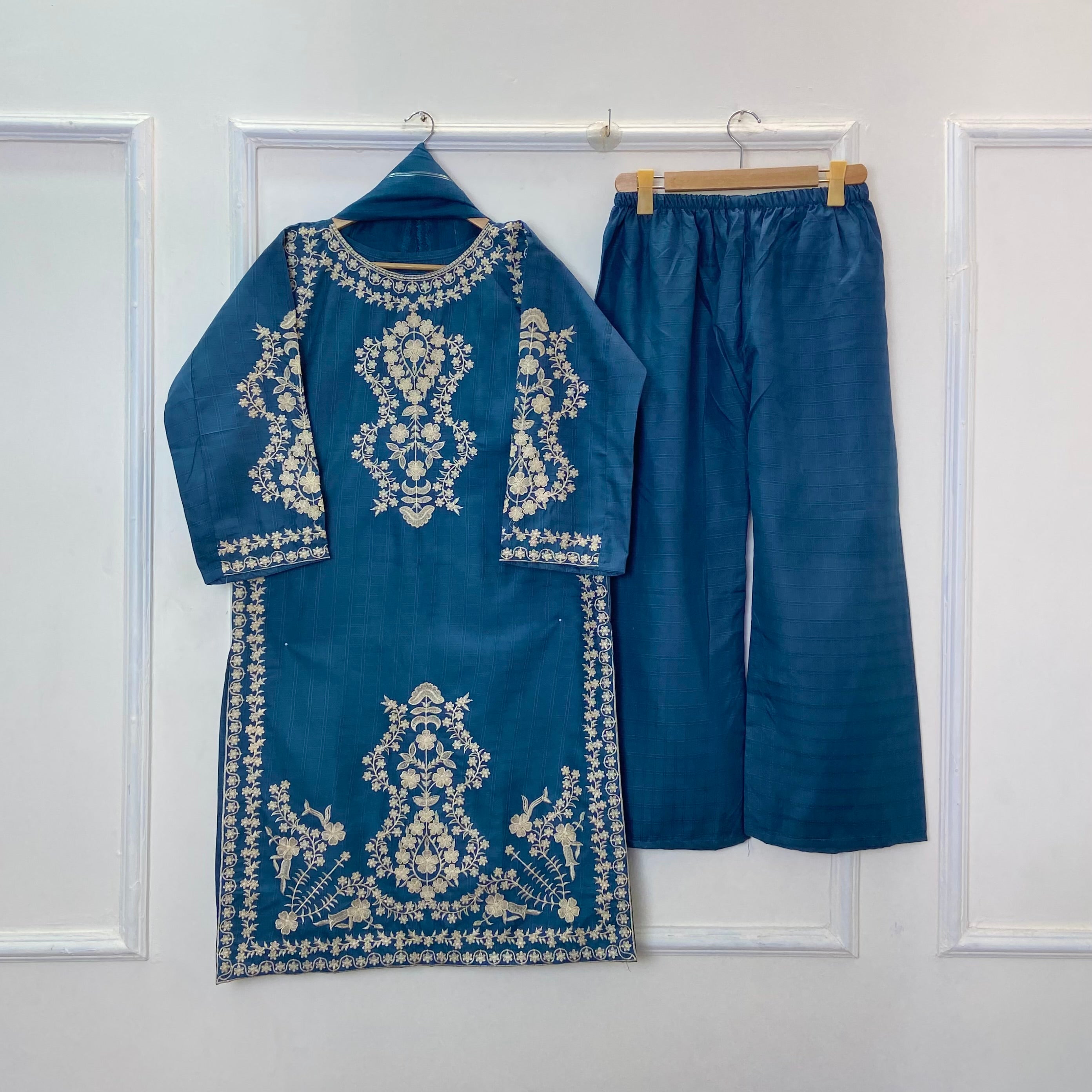 Heavenly Embroidered 3PC (Premium Cotton) D-352