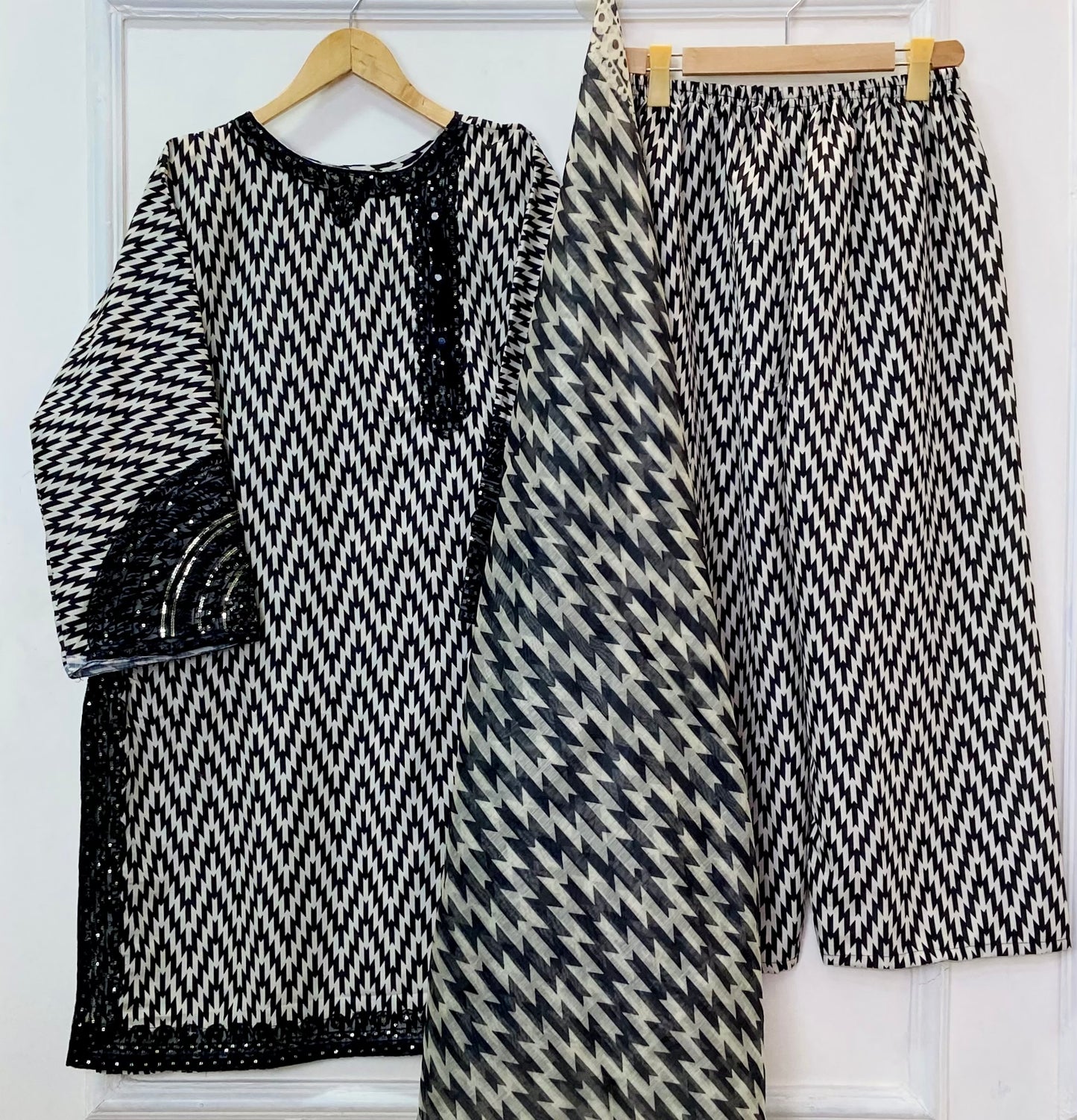 Sequins Series: 3PC (Bana Dora) D-367