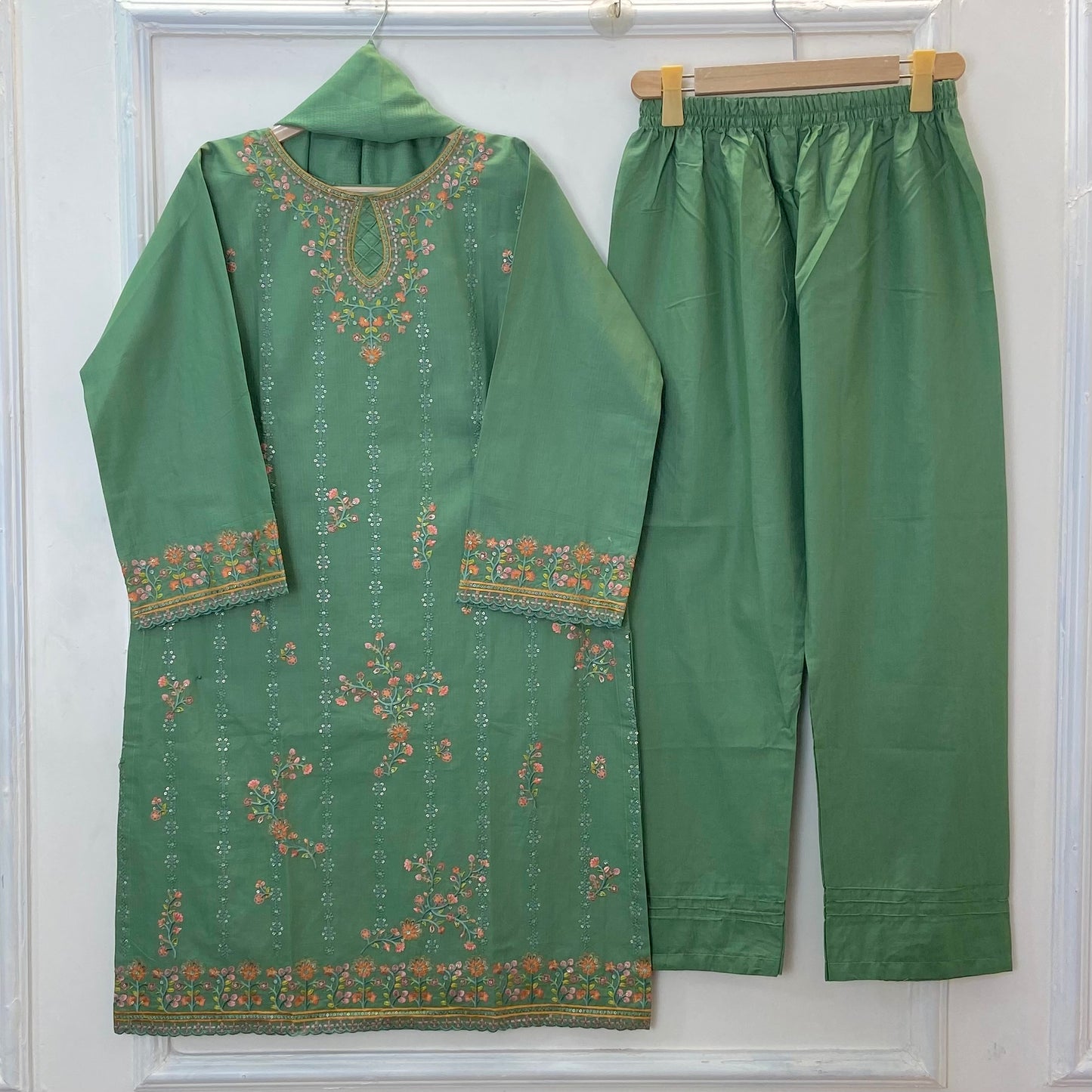 New Winter Edit: 3PC (Doria Cotton) (Hot Seller) D-315