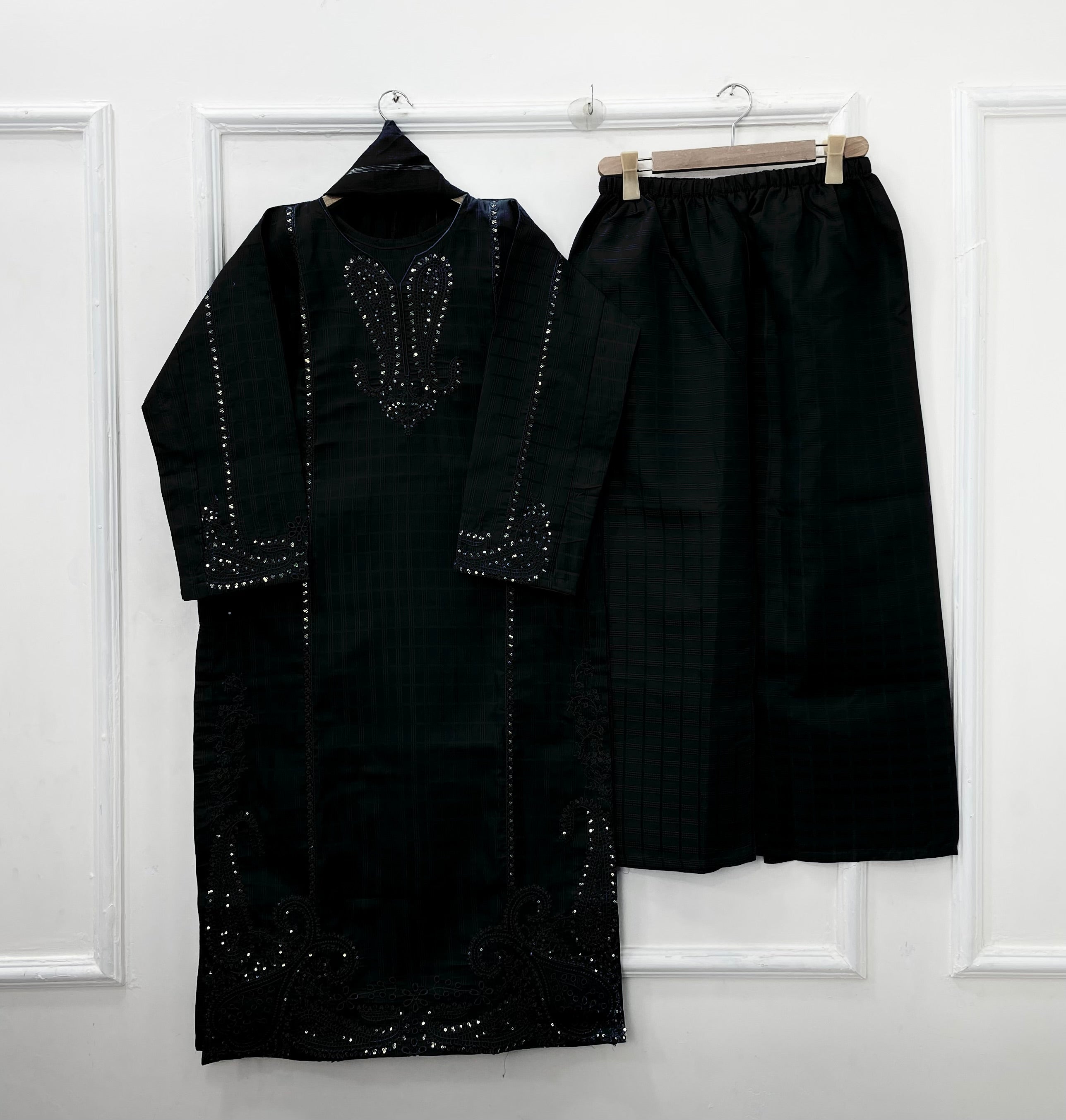 Eid Edit: Embroidered 3PC (Premium Cotton) D-452