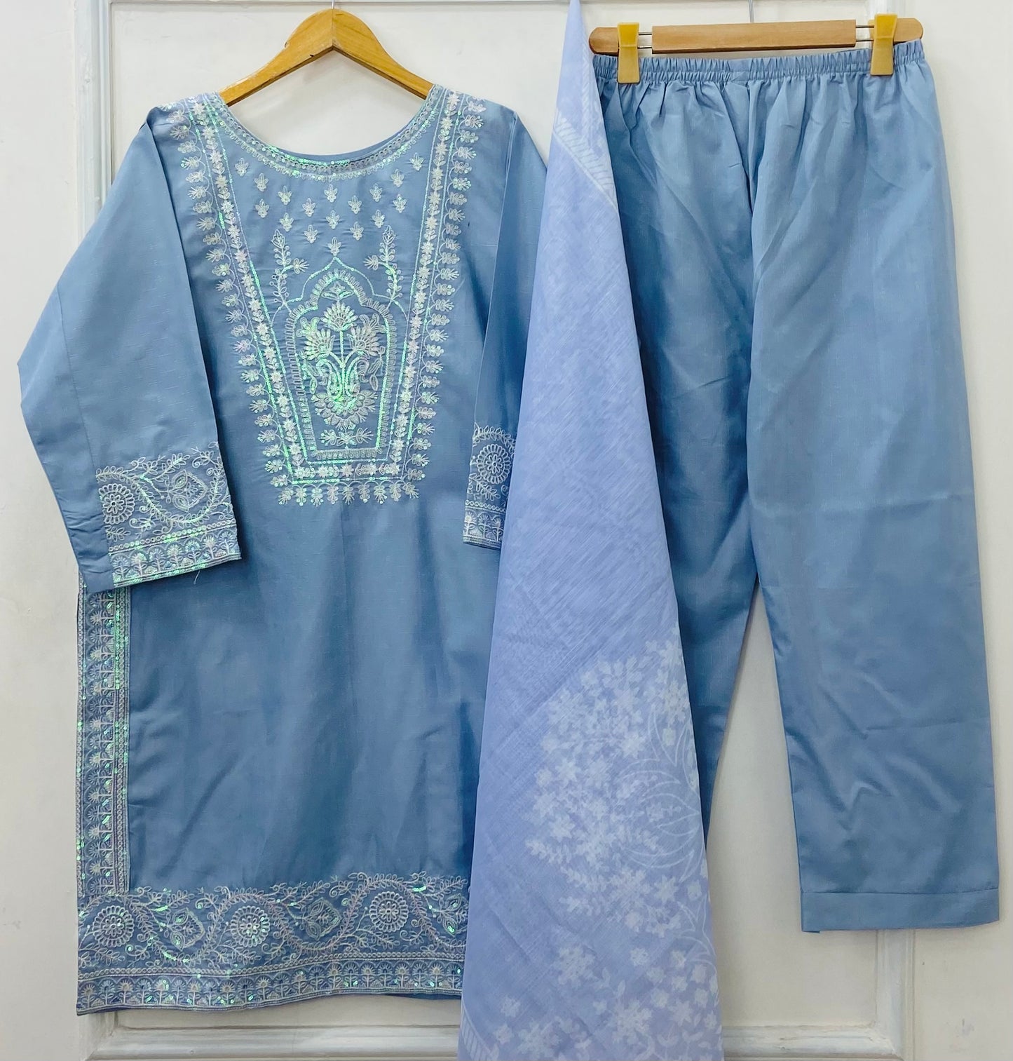 Sitaara Embroidered 3PC (Premium Cotton) D-489