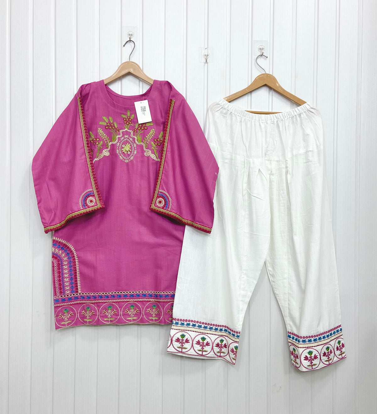 Article No: D-1150 Khaddar