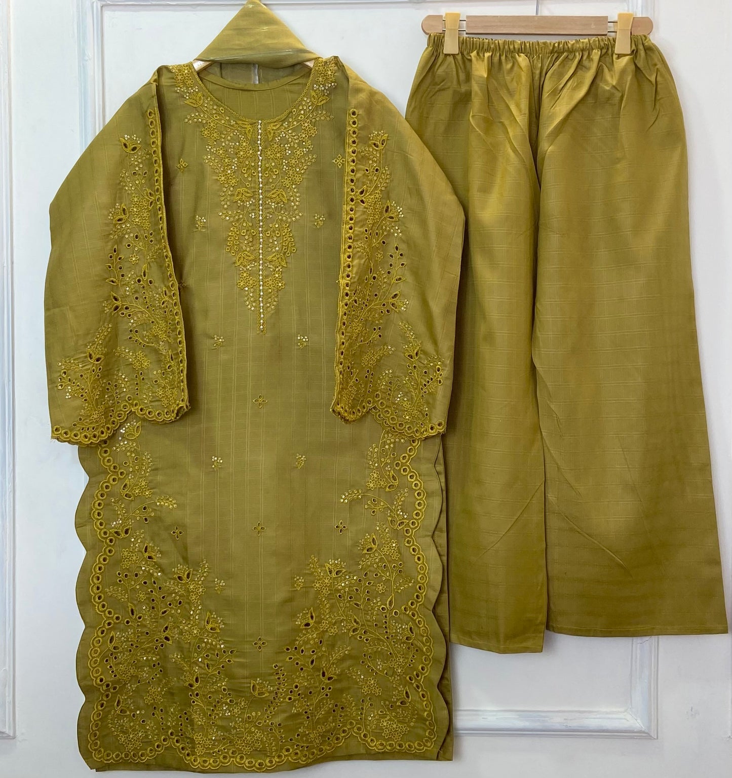 Noori Chicken Kari 3PC (Doria Cotton) D-377