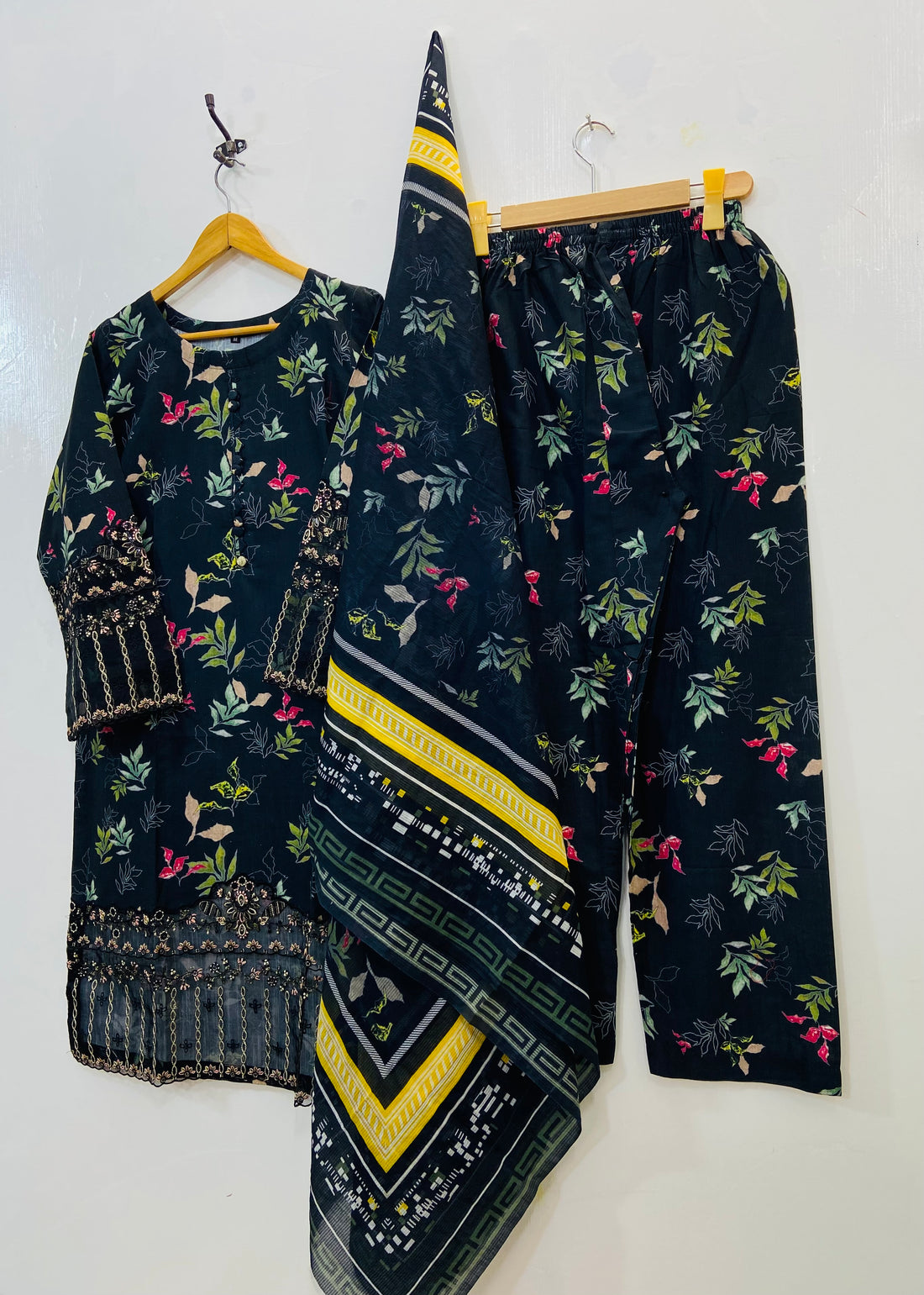 Black Floral Empress 3PC (Premium Cotton) D-146