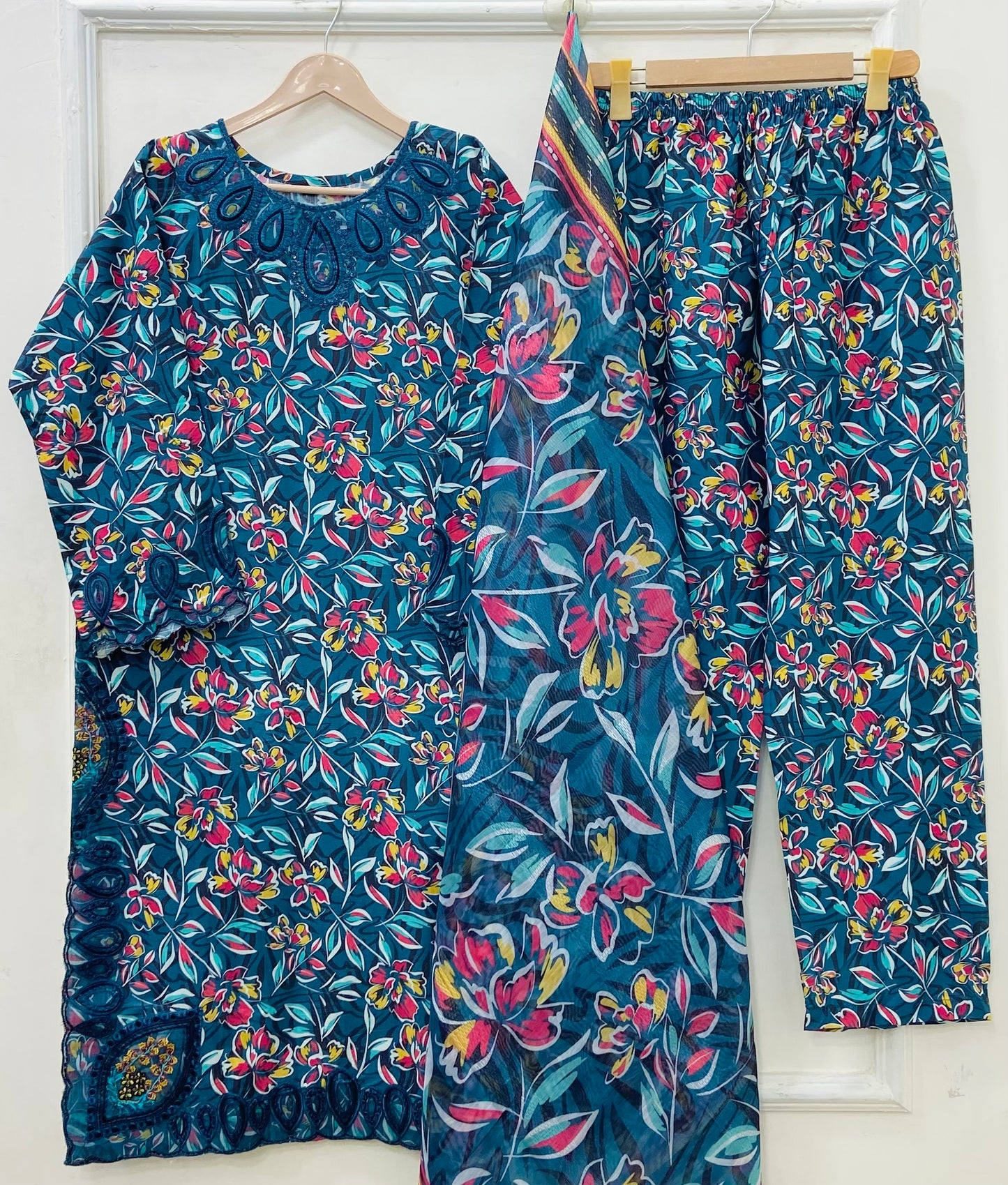 Summer Festive | 3PC Lawn D-567