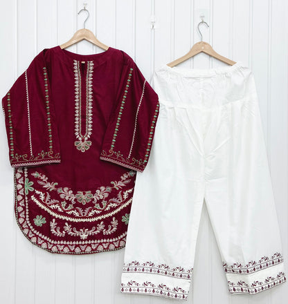 Article no: D-715 Premium Cotton Lawn 2| piece