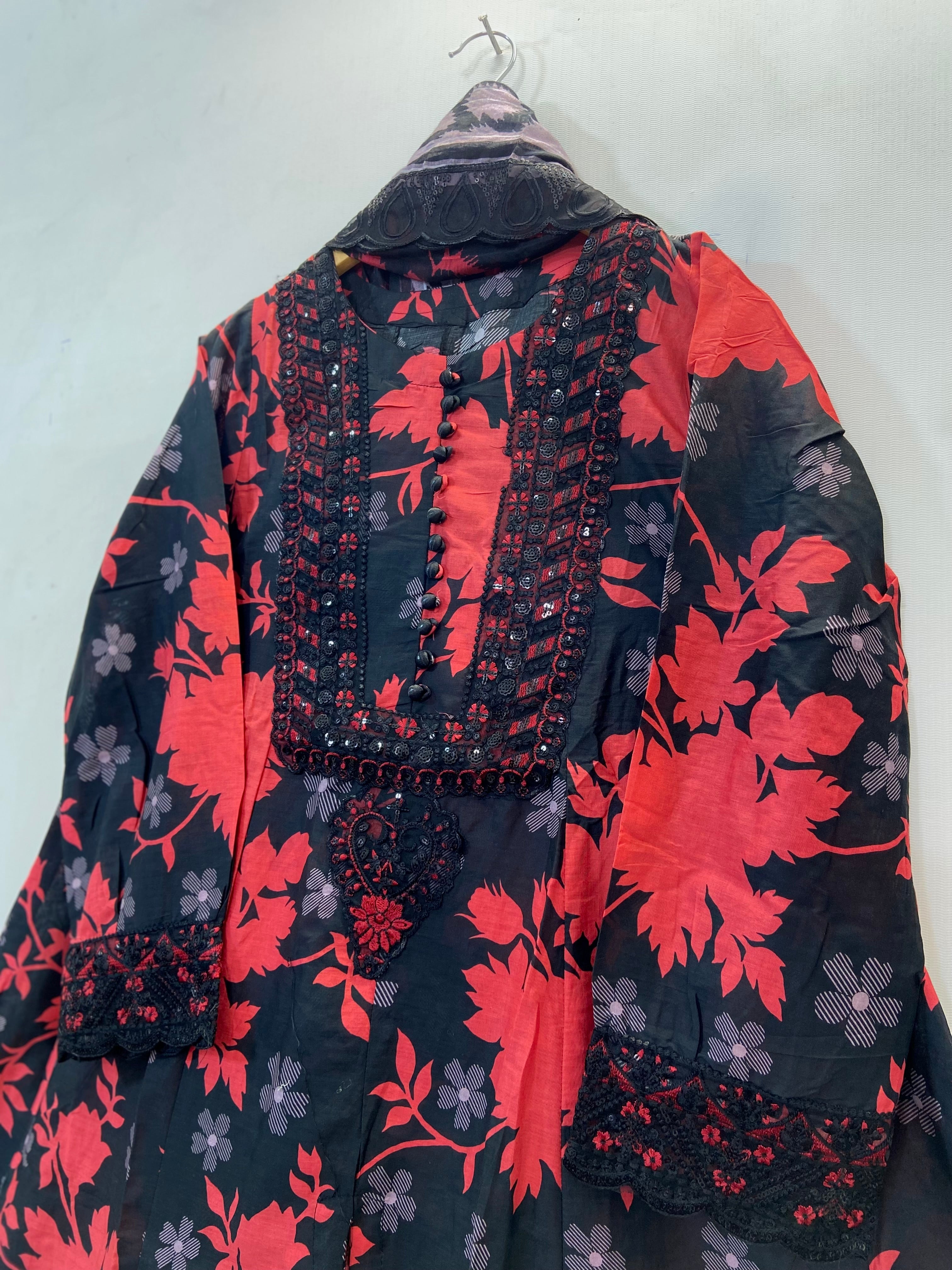 Luxe Sequins Red 3PC (Lawn) 22