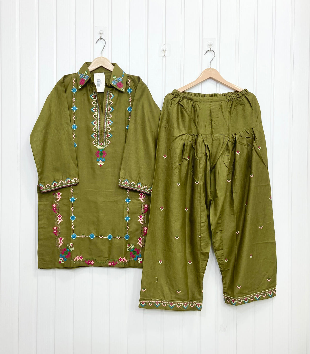 Article No: D-968 KHADDAR