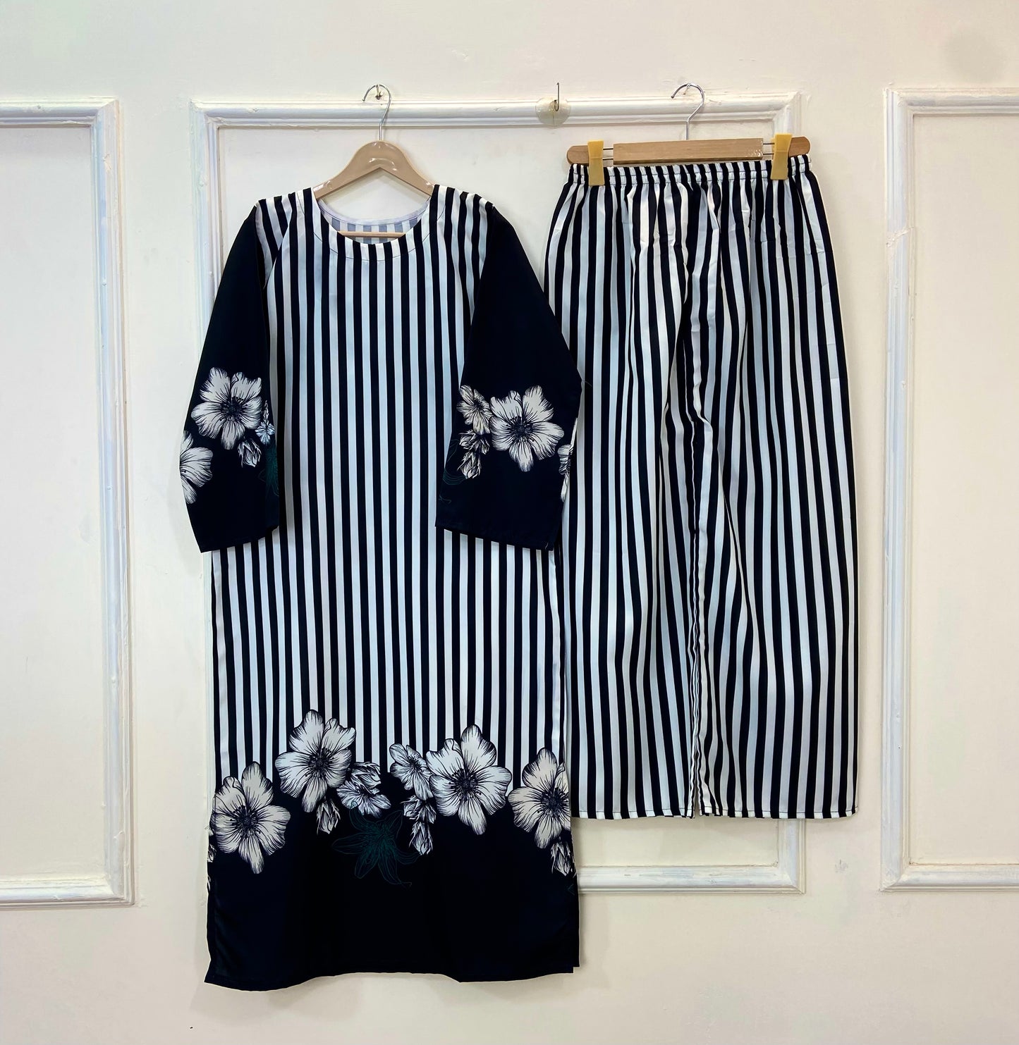 Black Swan Co-Ord Set 2PC (Swiss Silk) D-205