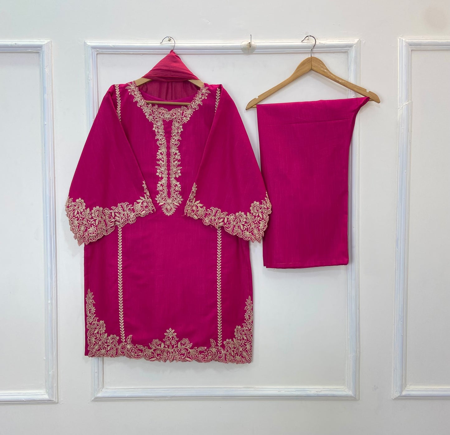 Front Back Cutwork Embroidered 3PC (Khaddar) D-327