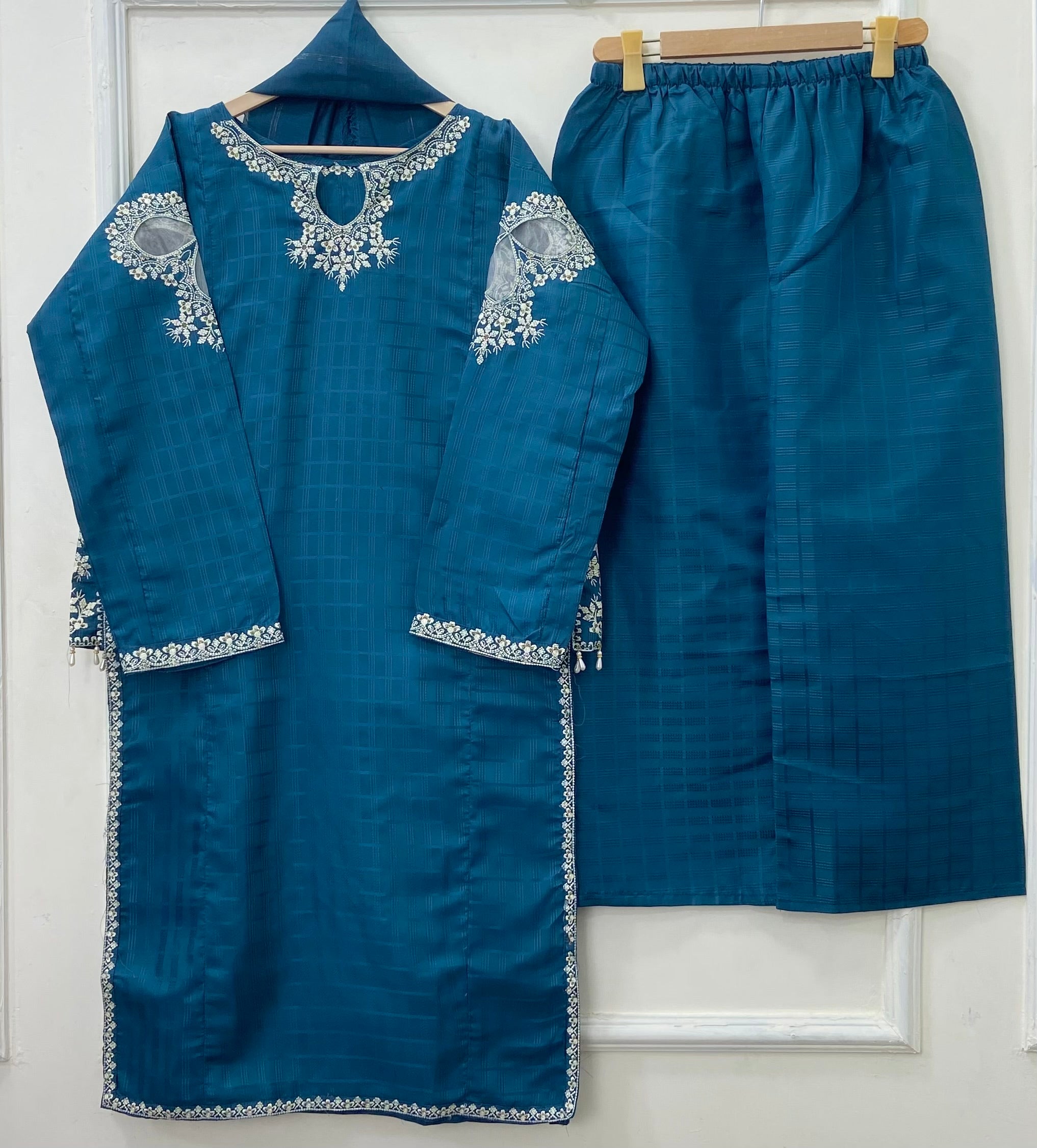 Front-Back Embroidered 3PC (Premium Cotton) D-432