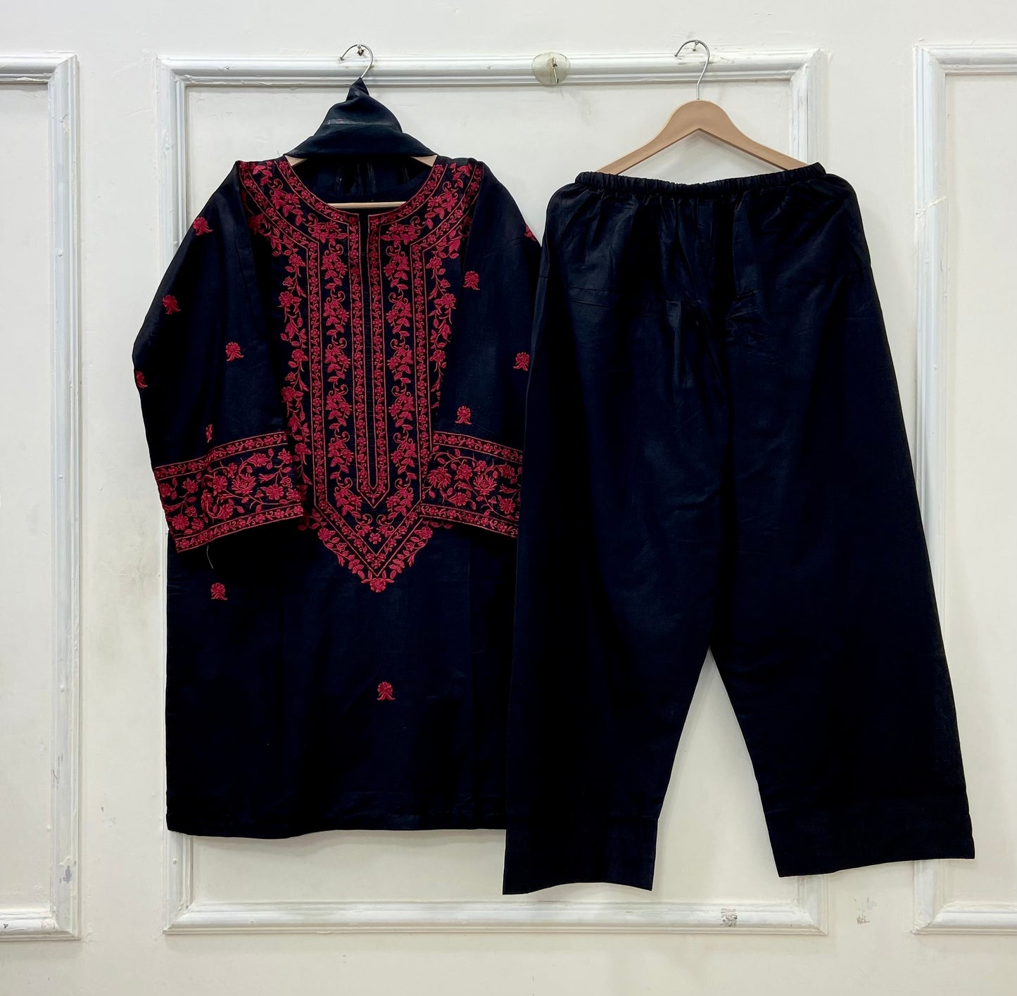 Farshi Finesse | 3PC Cotton Lawn D-669
