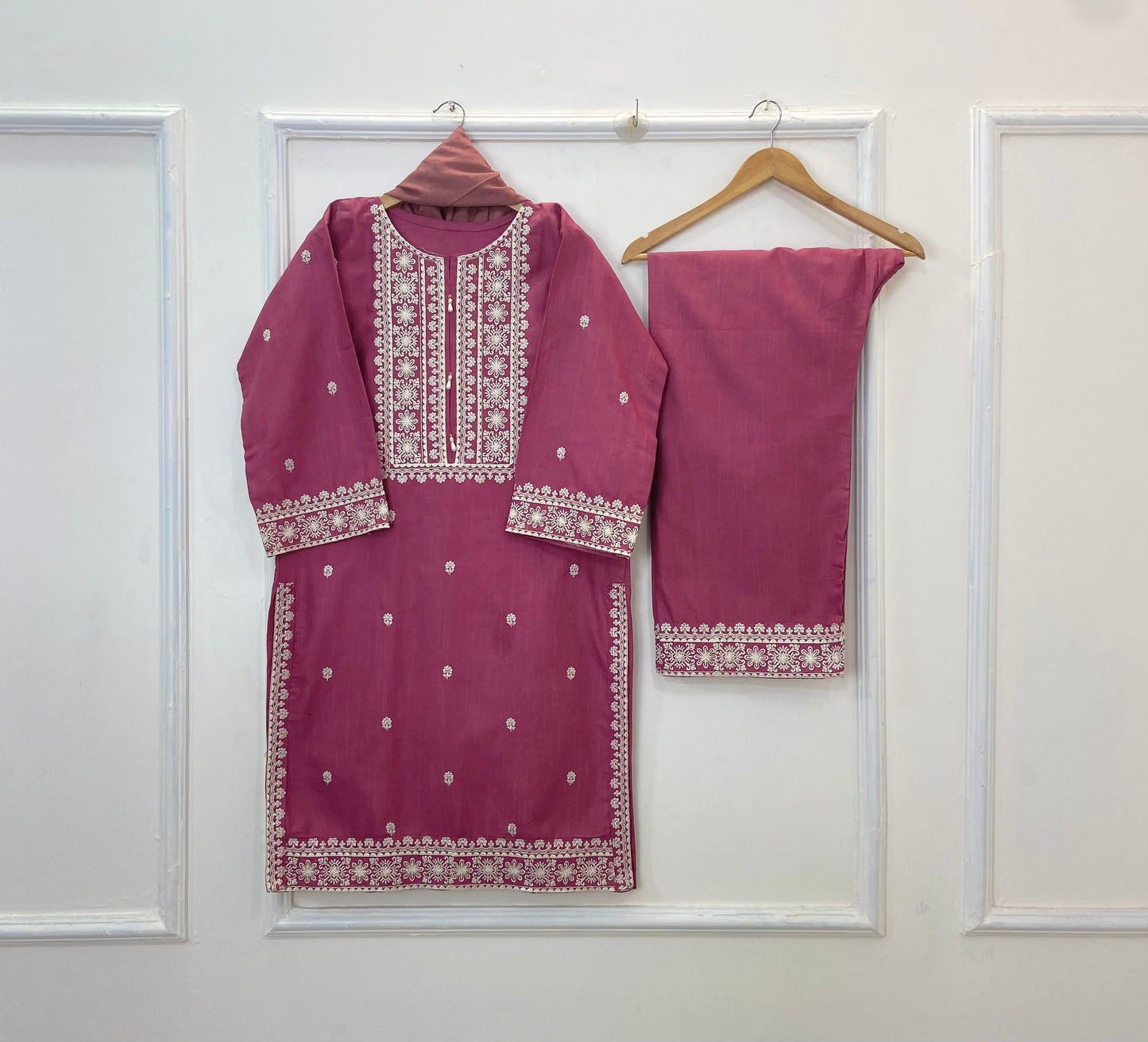New Winter Edit: 3PC (Khaddar) (Best Selling) D-240