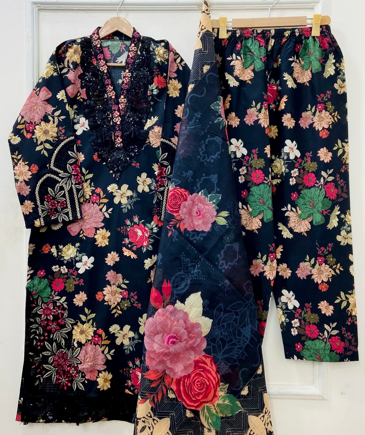 Pink Petal | 3PC Lawn D-576