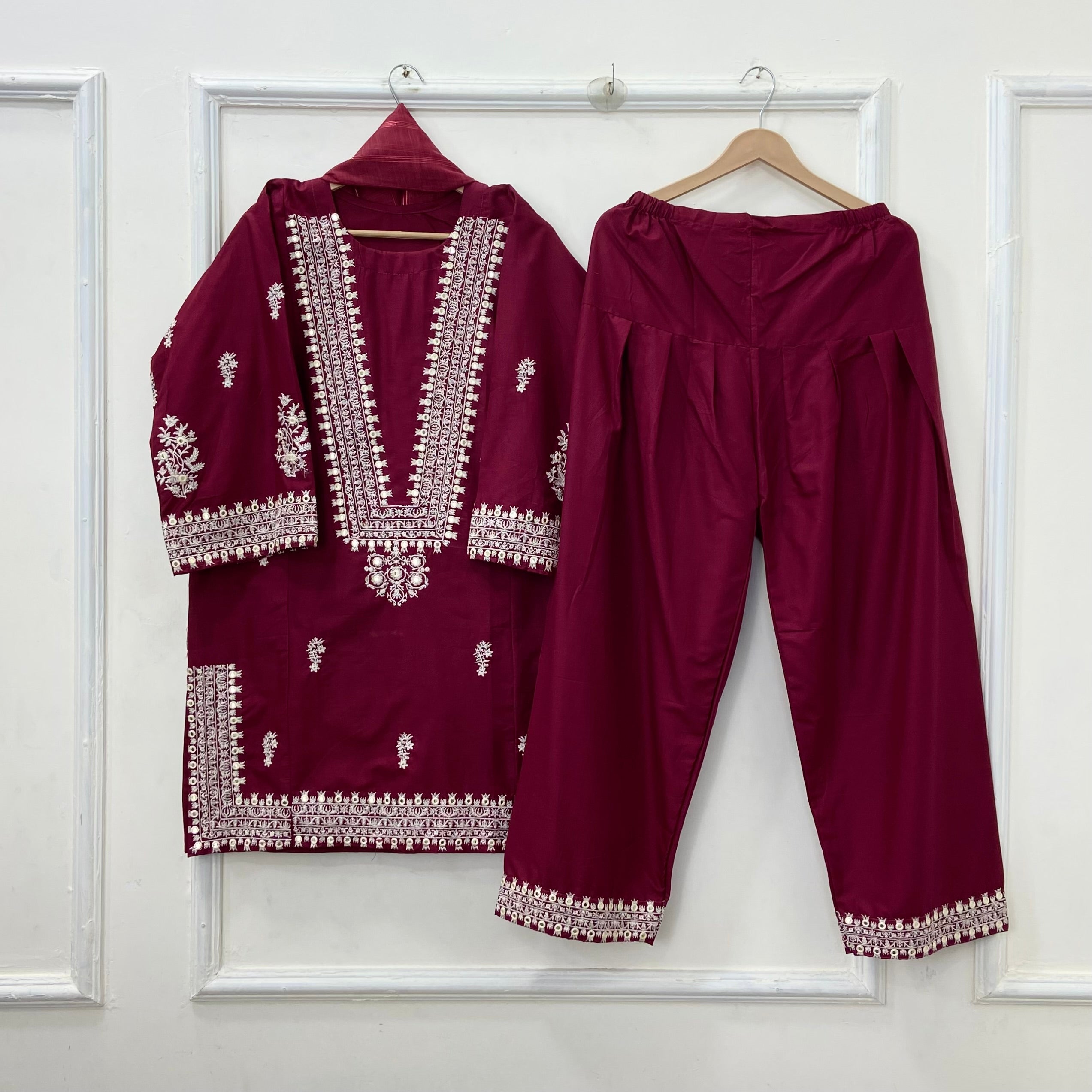 Foil Embroidered Bliss 3PC (Premium Cotton) D-454