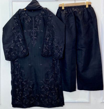 Noori Chicken Kari Embroidered 3PC (Doria Cotton) D-377