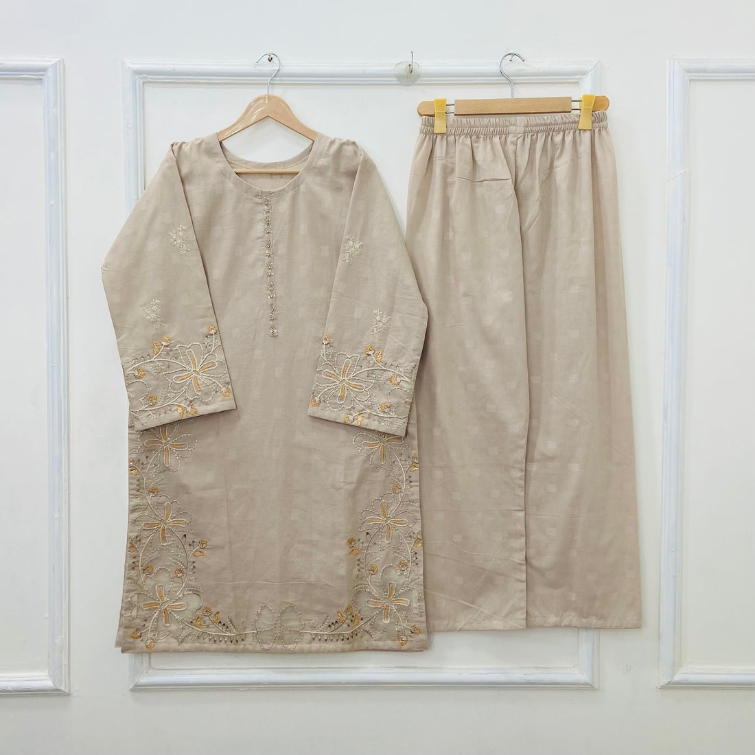 Beige Beauty 3PC (Premium Cotton) D-437