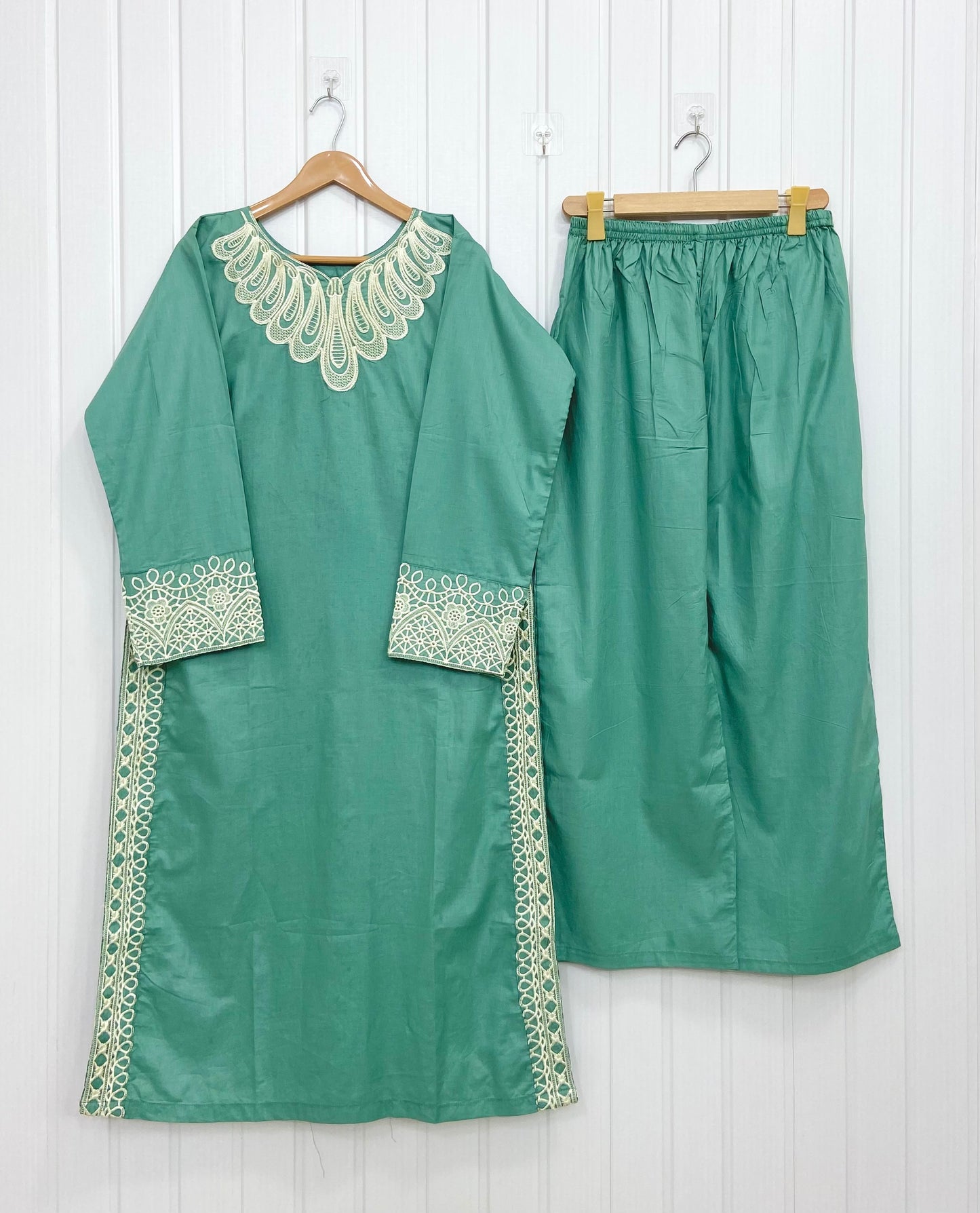 Naazi | Long 2PC D-808