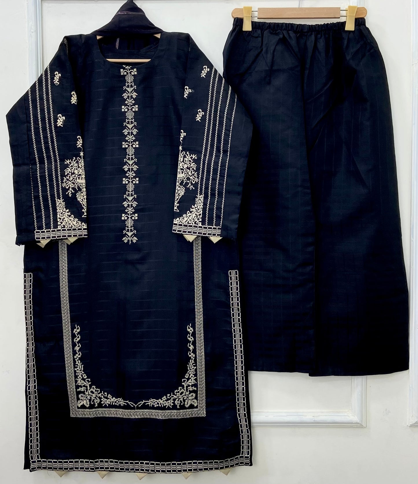 Eid Edit: Embroidered 3PC (Premium Cotton) D-456