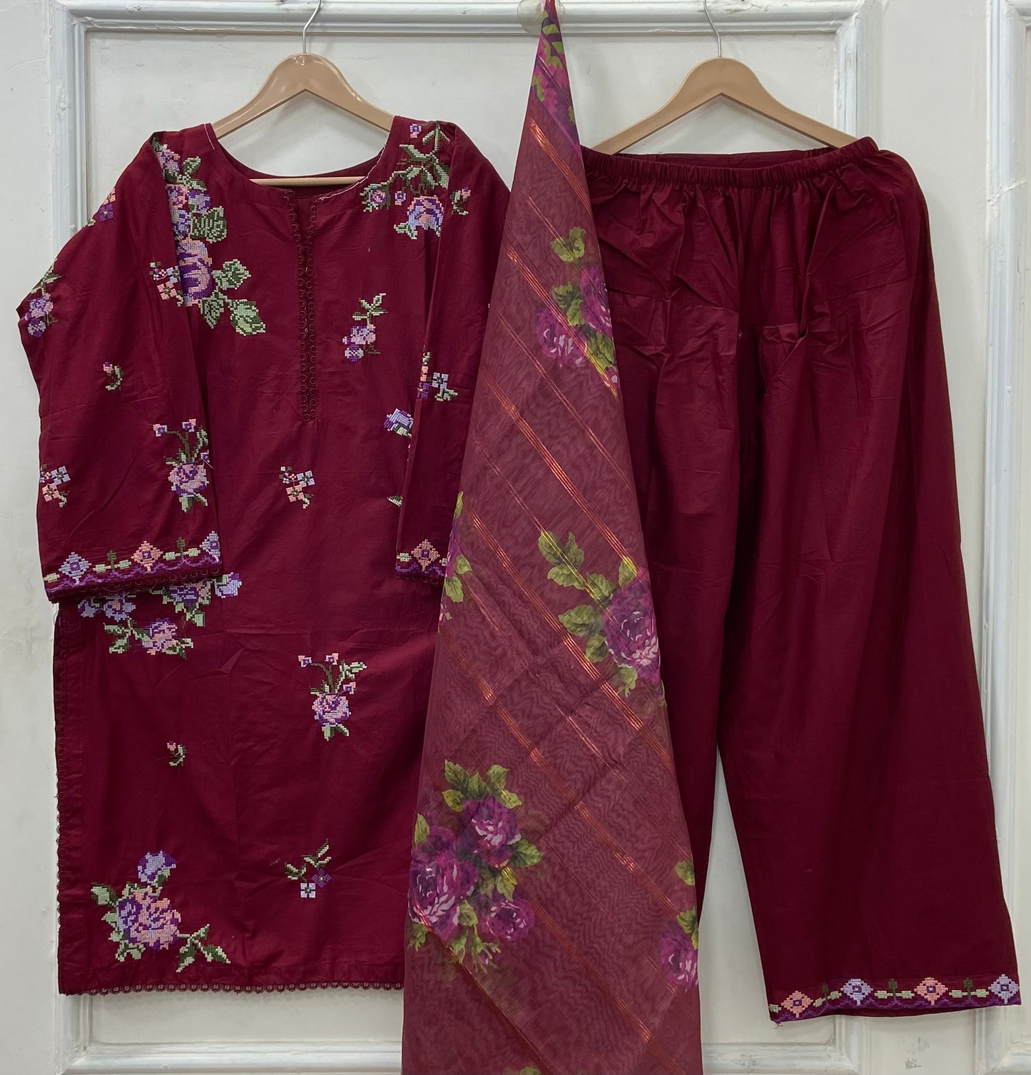 Embroidered Farshi | 3PC Cotton Lawn D-597