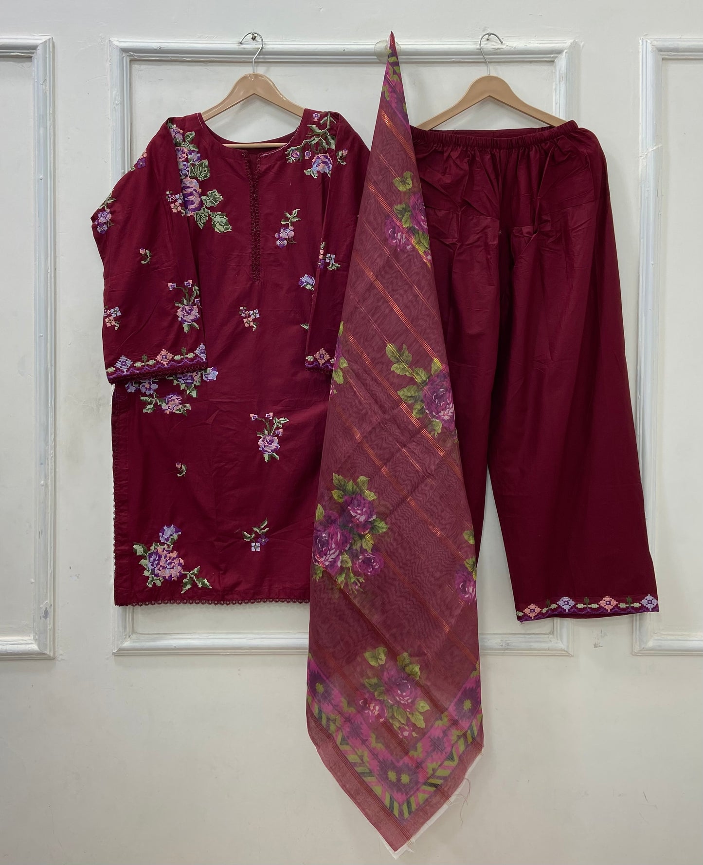 Embroidered Farshi | 3PC Cotton Lawn D-597
