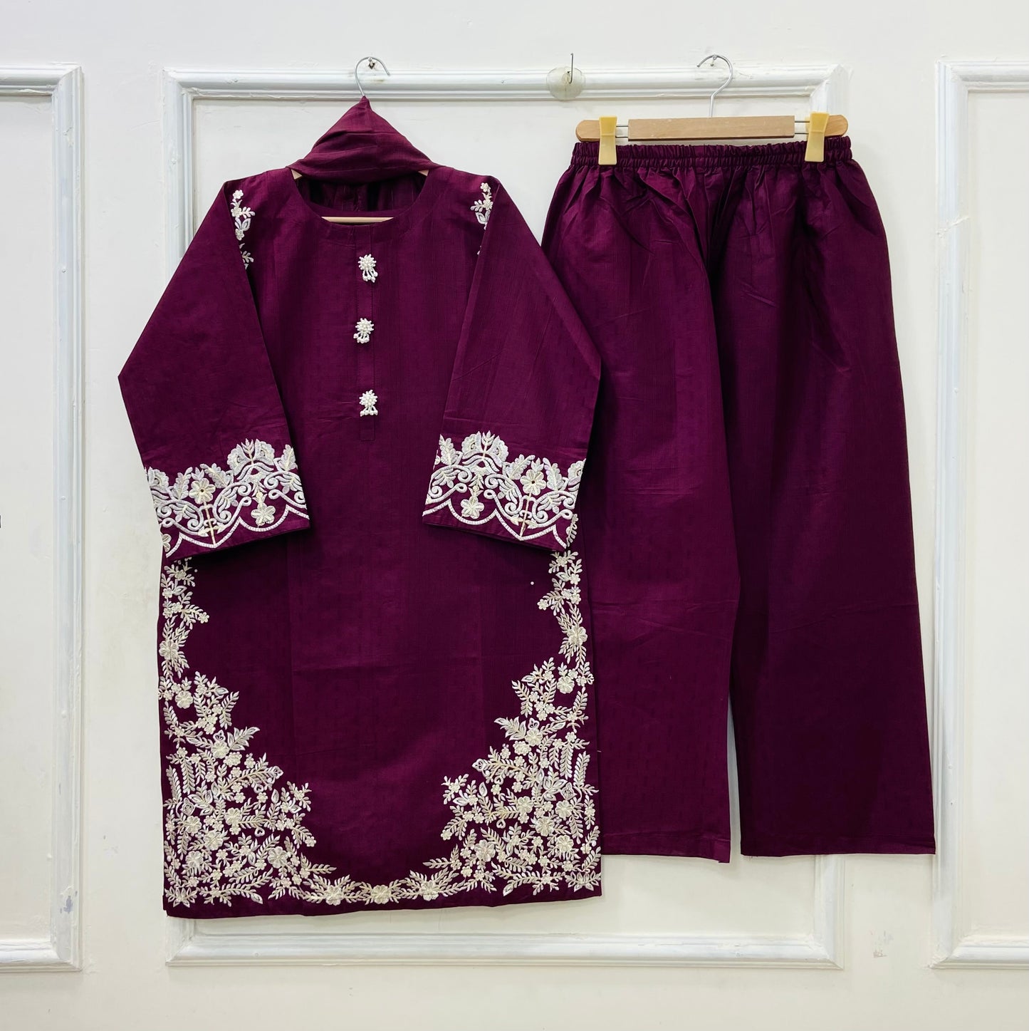 Festive Embroidered | 3PC Cotton D-574