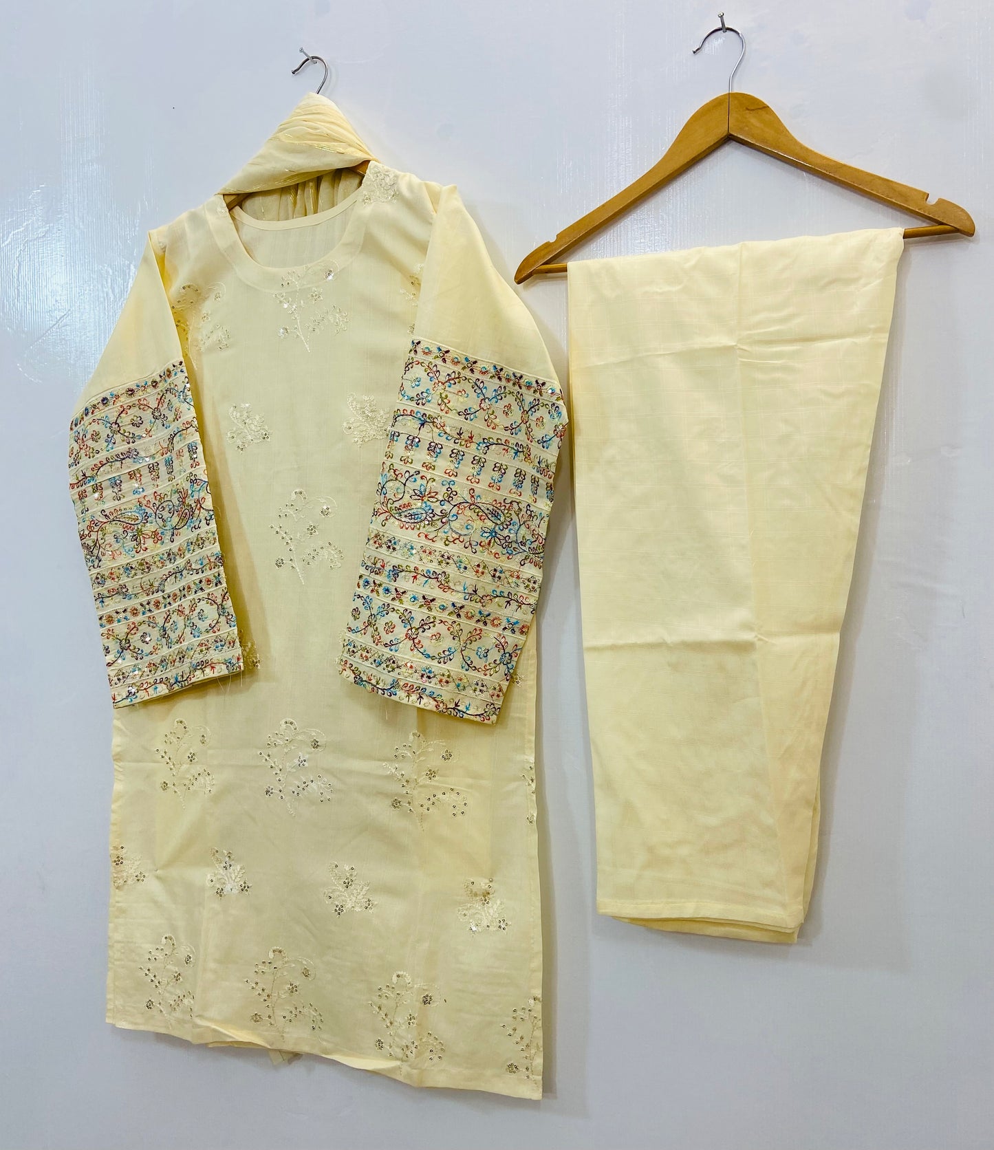 Sequins Embroidered Chic (Khaadi Cotton) D-93