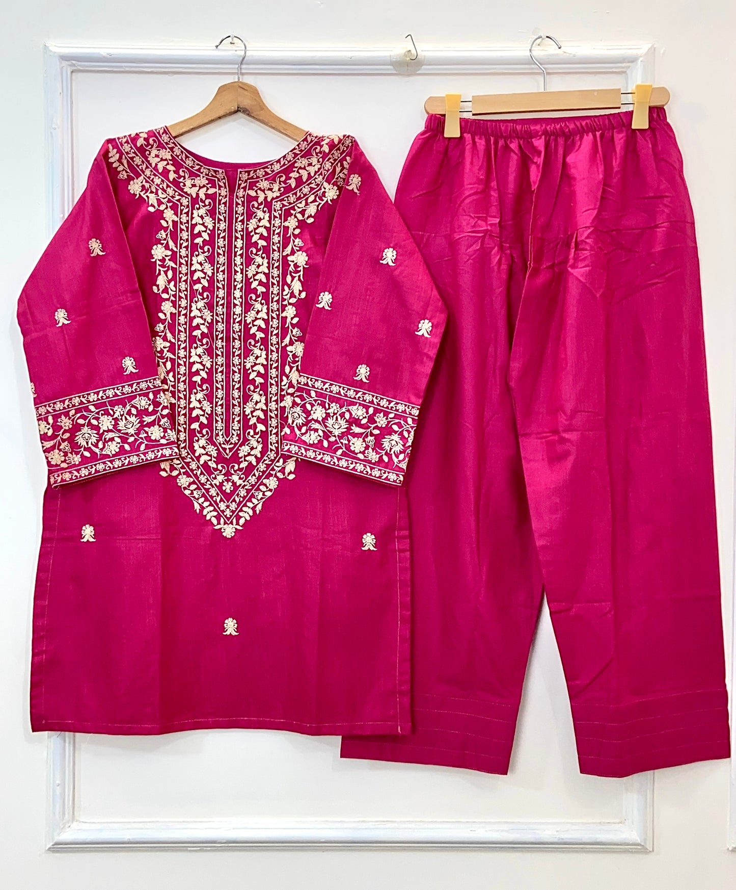 Farshi Finesse 2PC (Hot Seller) (Khaddar) D-179