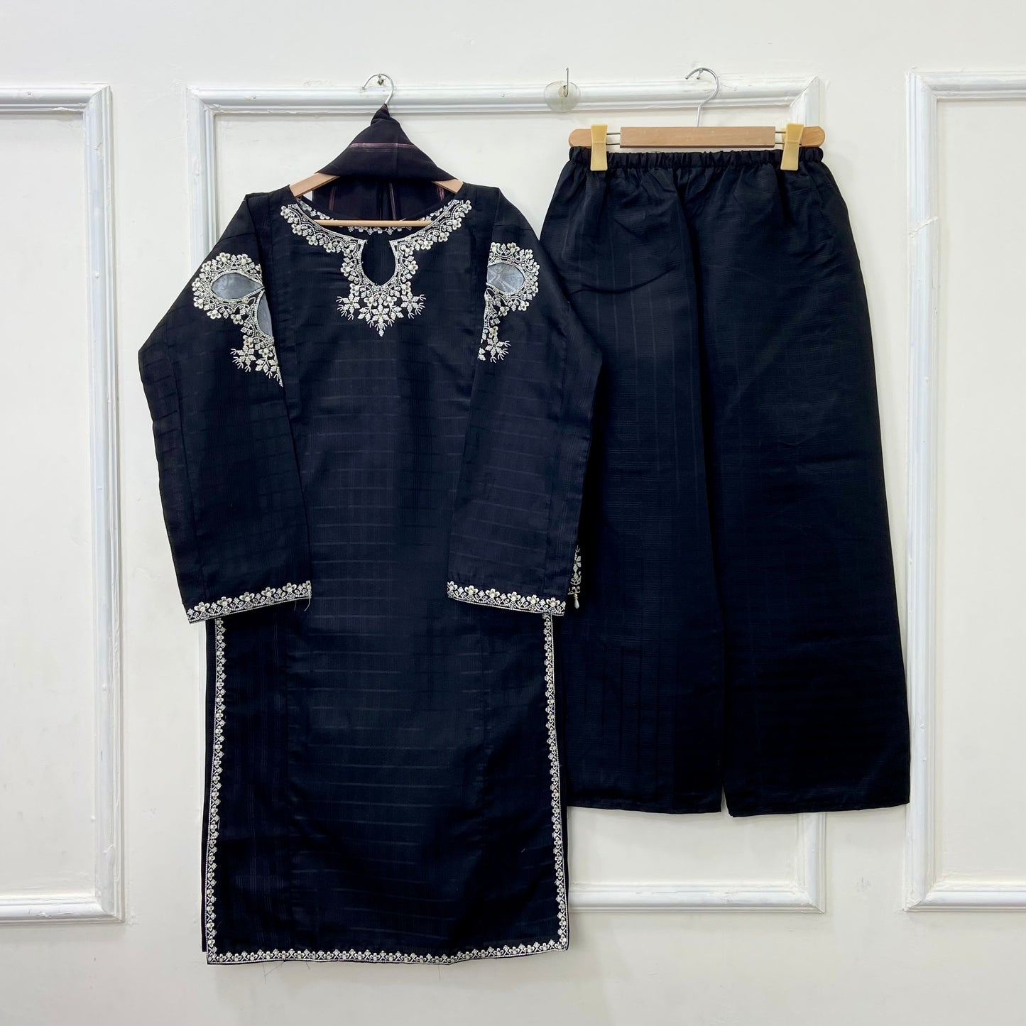 Front-Back Embroidered 3PC (Premium Cotton) D-432