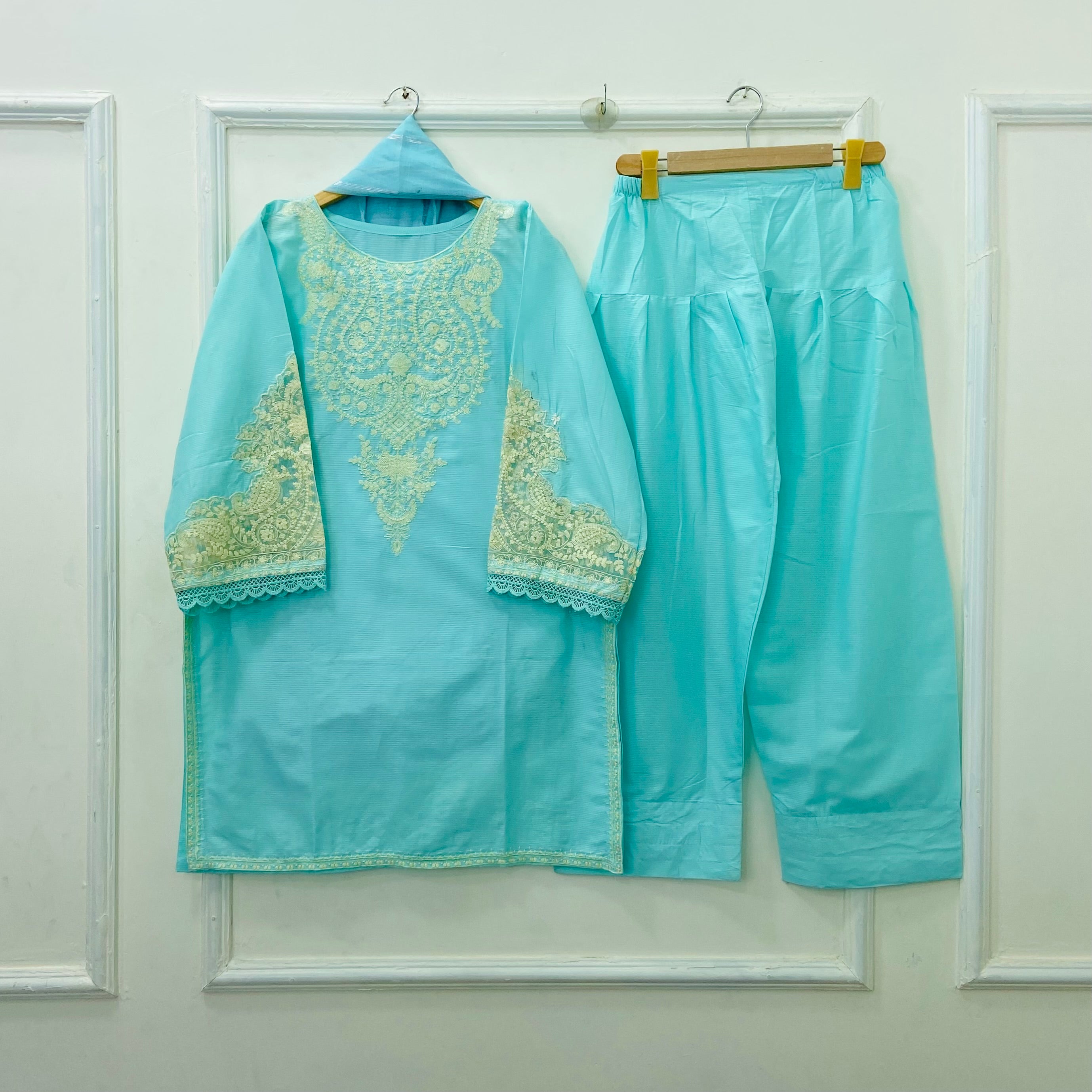 Maria.B Embroidered 3PC (Premium Cotton) D-438