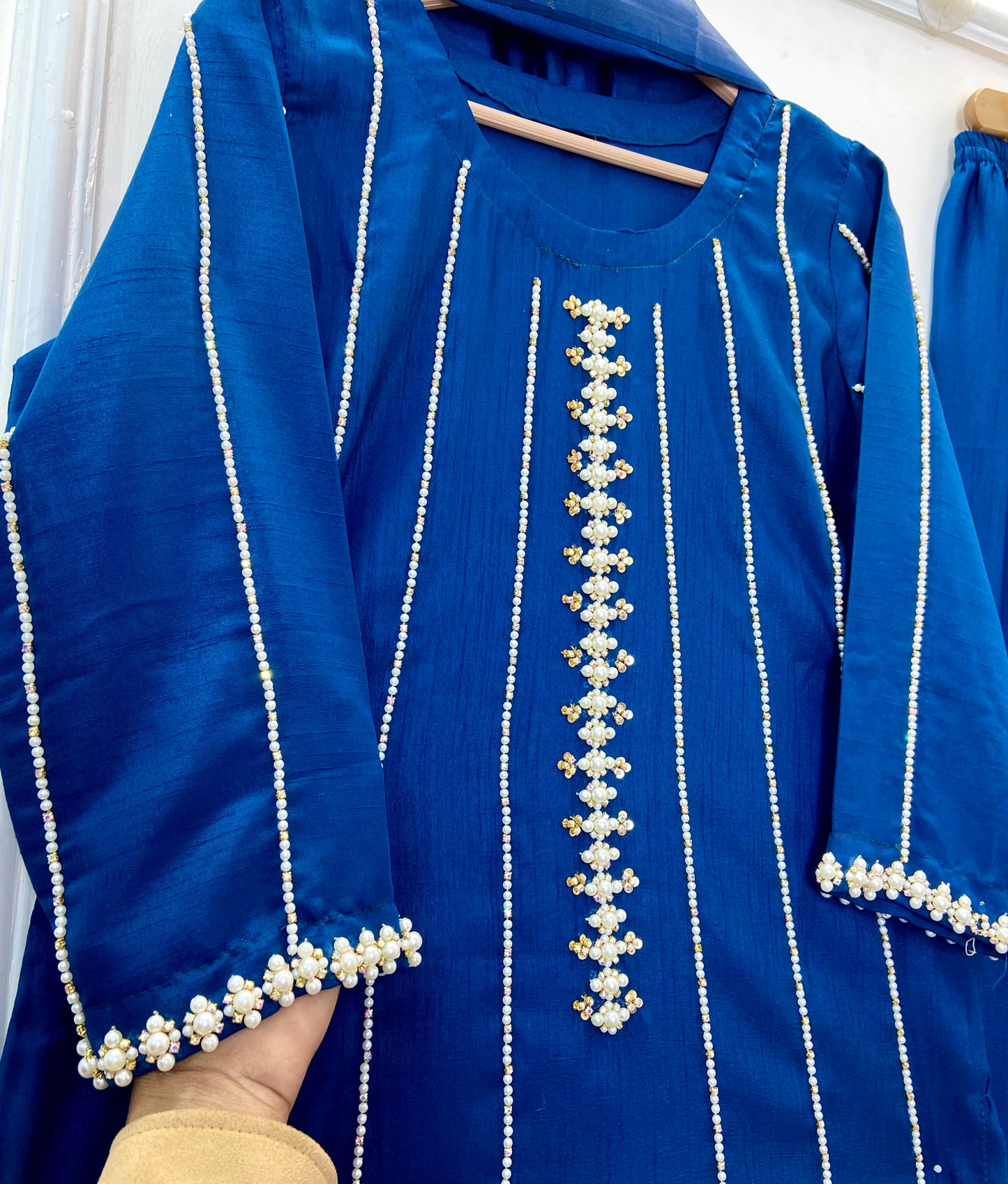 Royale Handcrafted Series: 3PC (Raw Silk) D-333