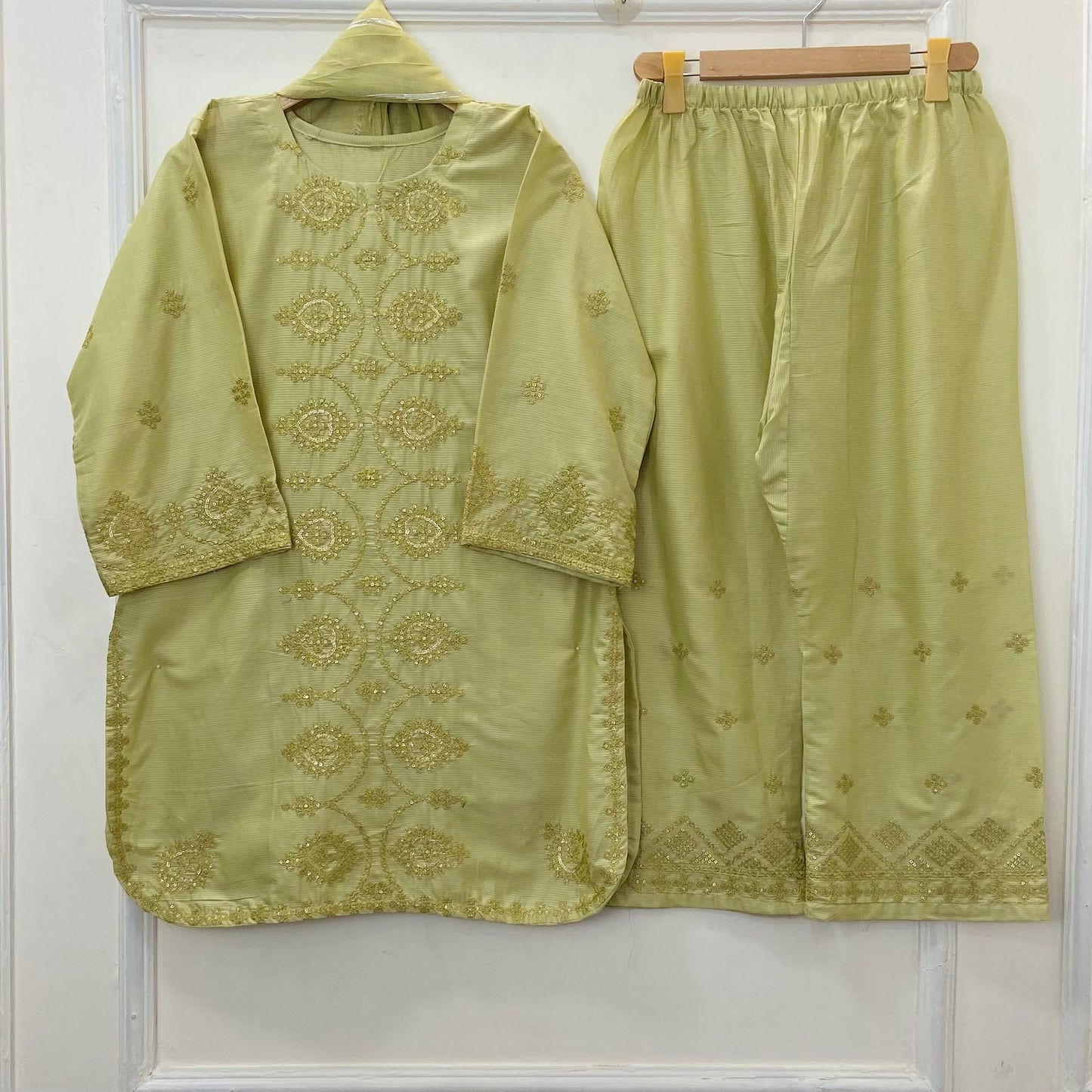 Embroidered 3PC (Premium Cotton) D-393