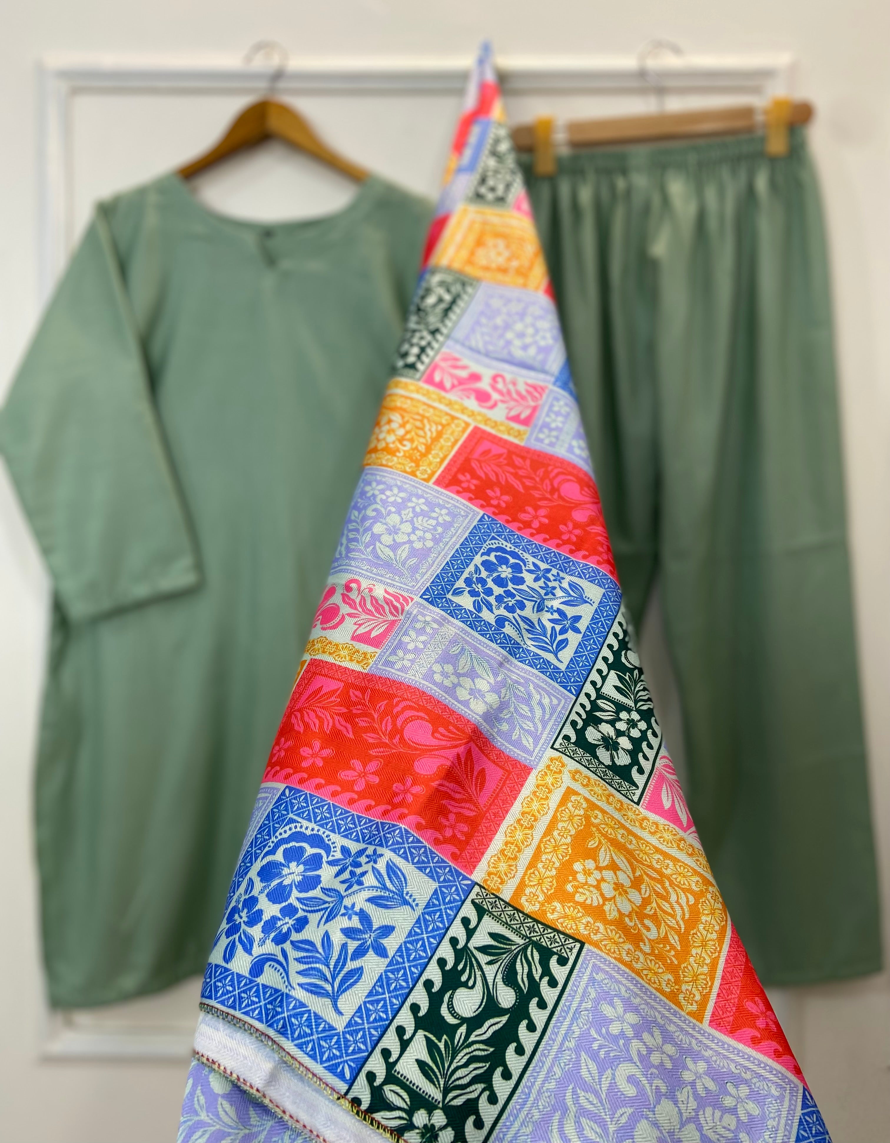 Woolen Shawl Luxe 3PC (Raw Silk) D-168