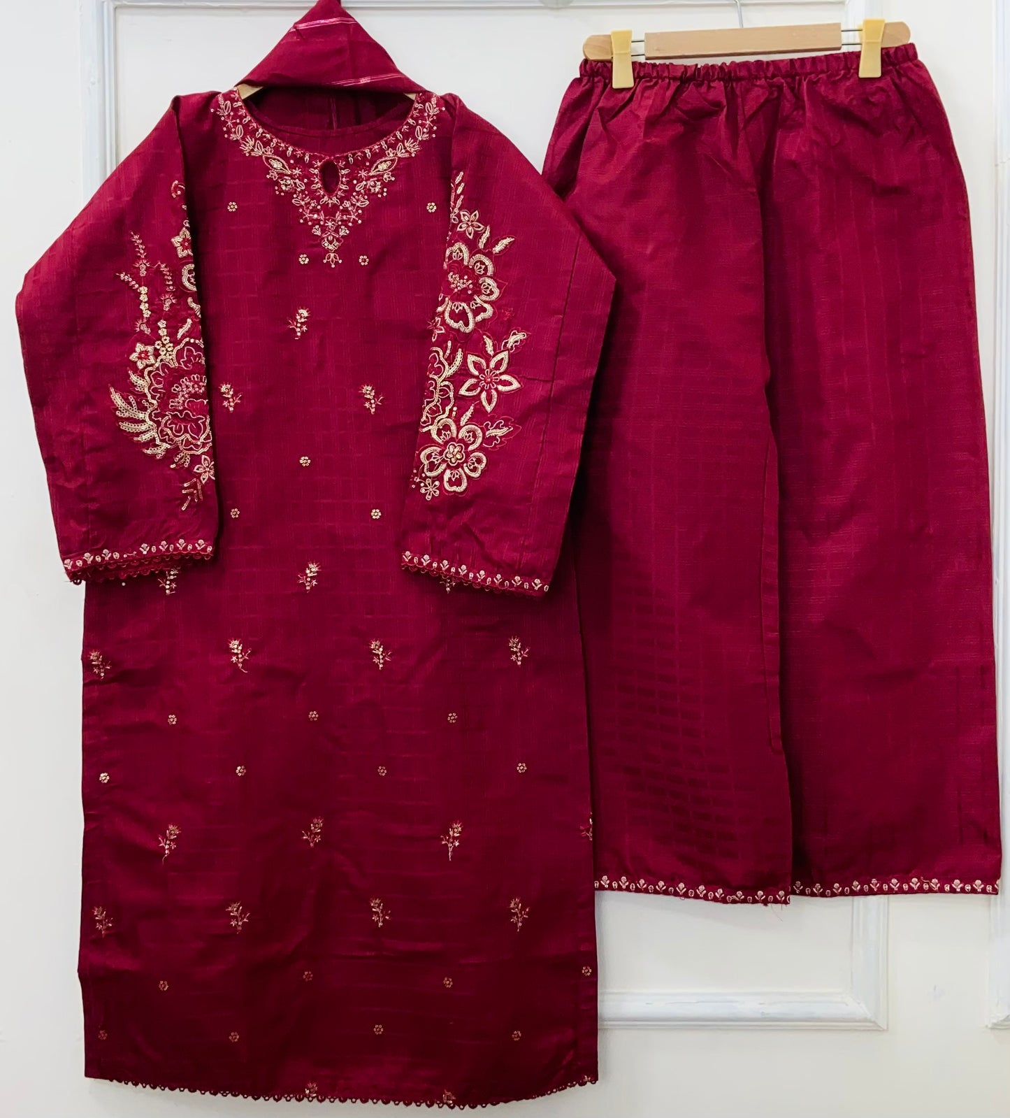 Eid Edit: Embroidered 3PC (Premium Cotton) D-440