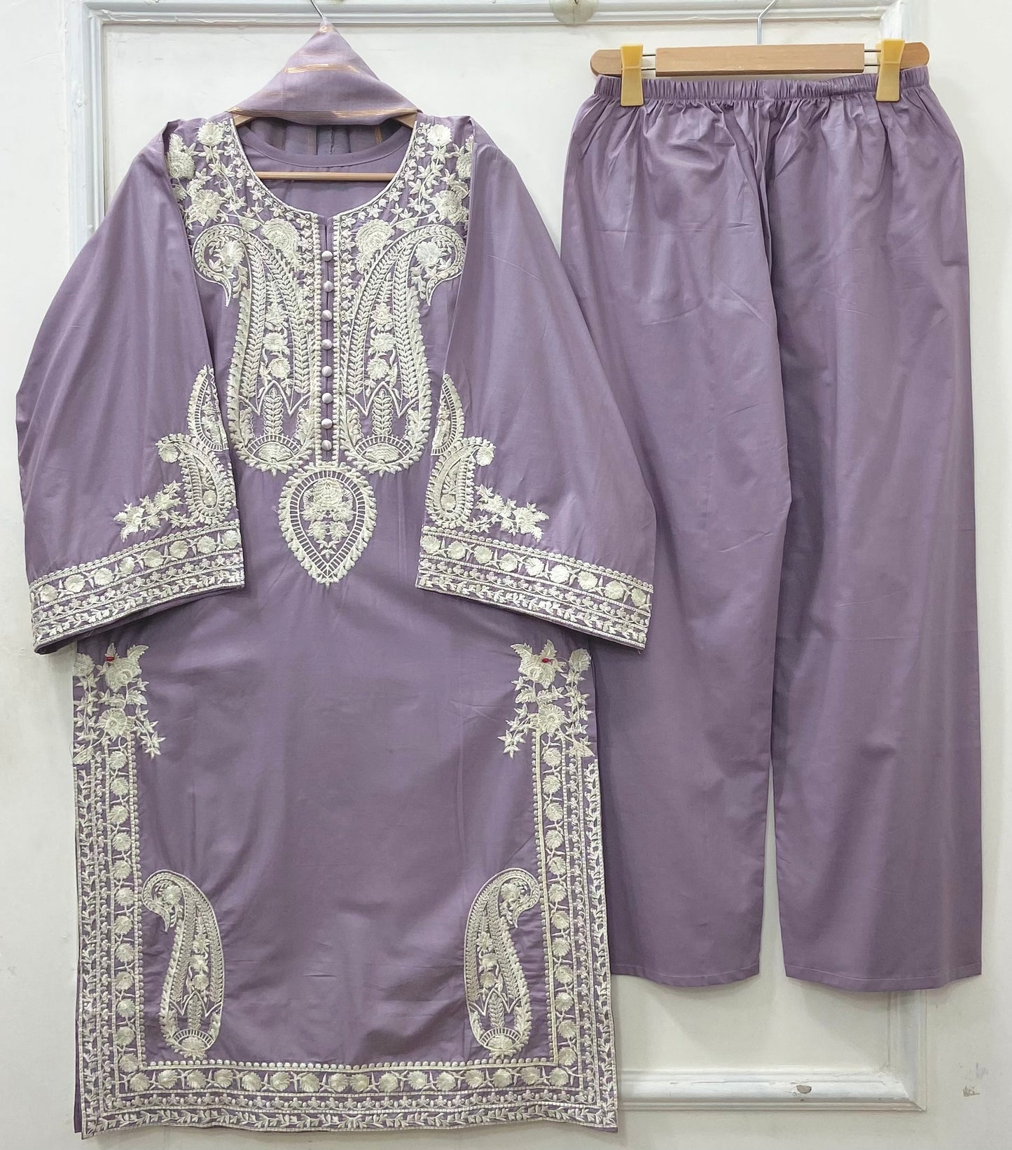 Zarnoor Embroidered | Cotton D-643