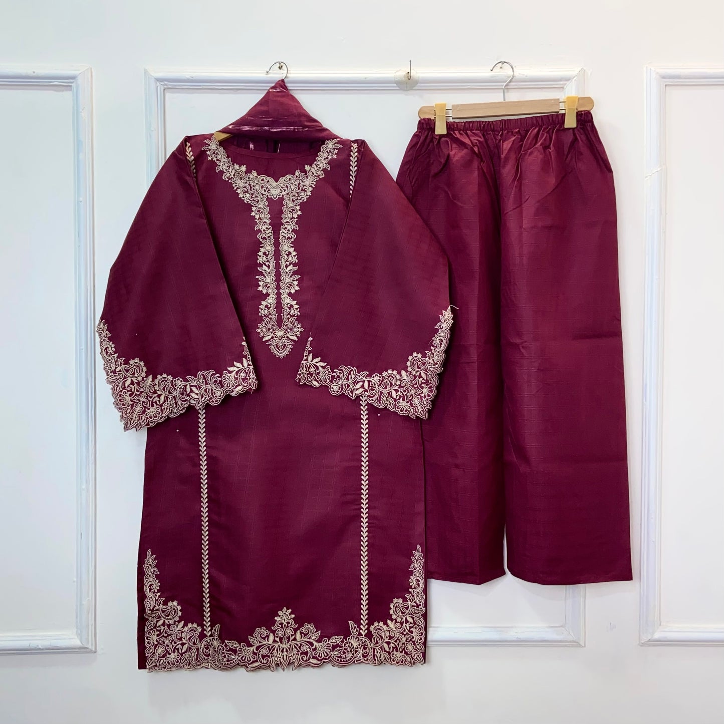 Rich Cutwork Embroidered 3PC (Premium Cotton) D-375