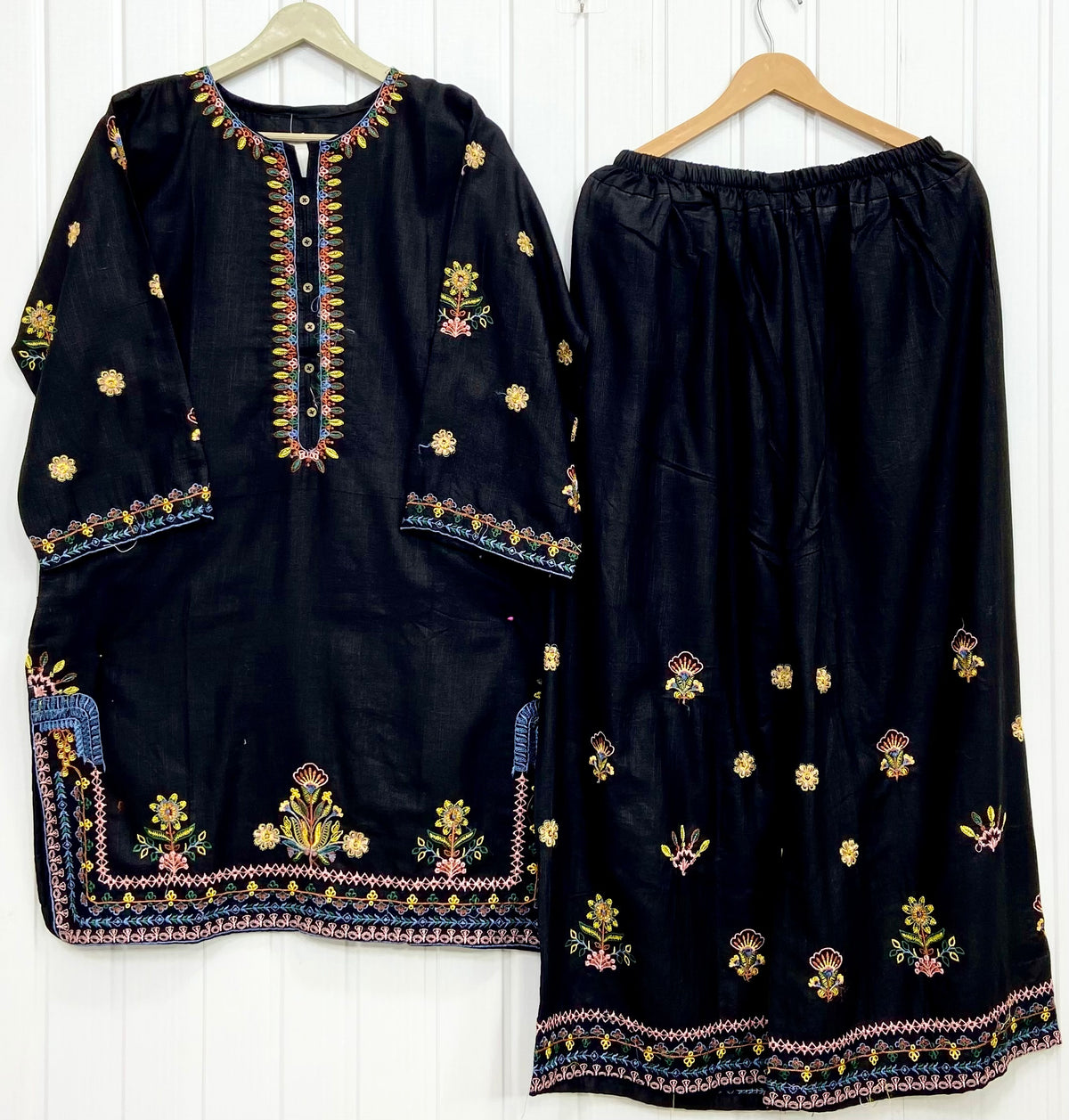 Article No: D-1030 | KHADDAR