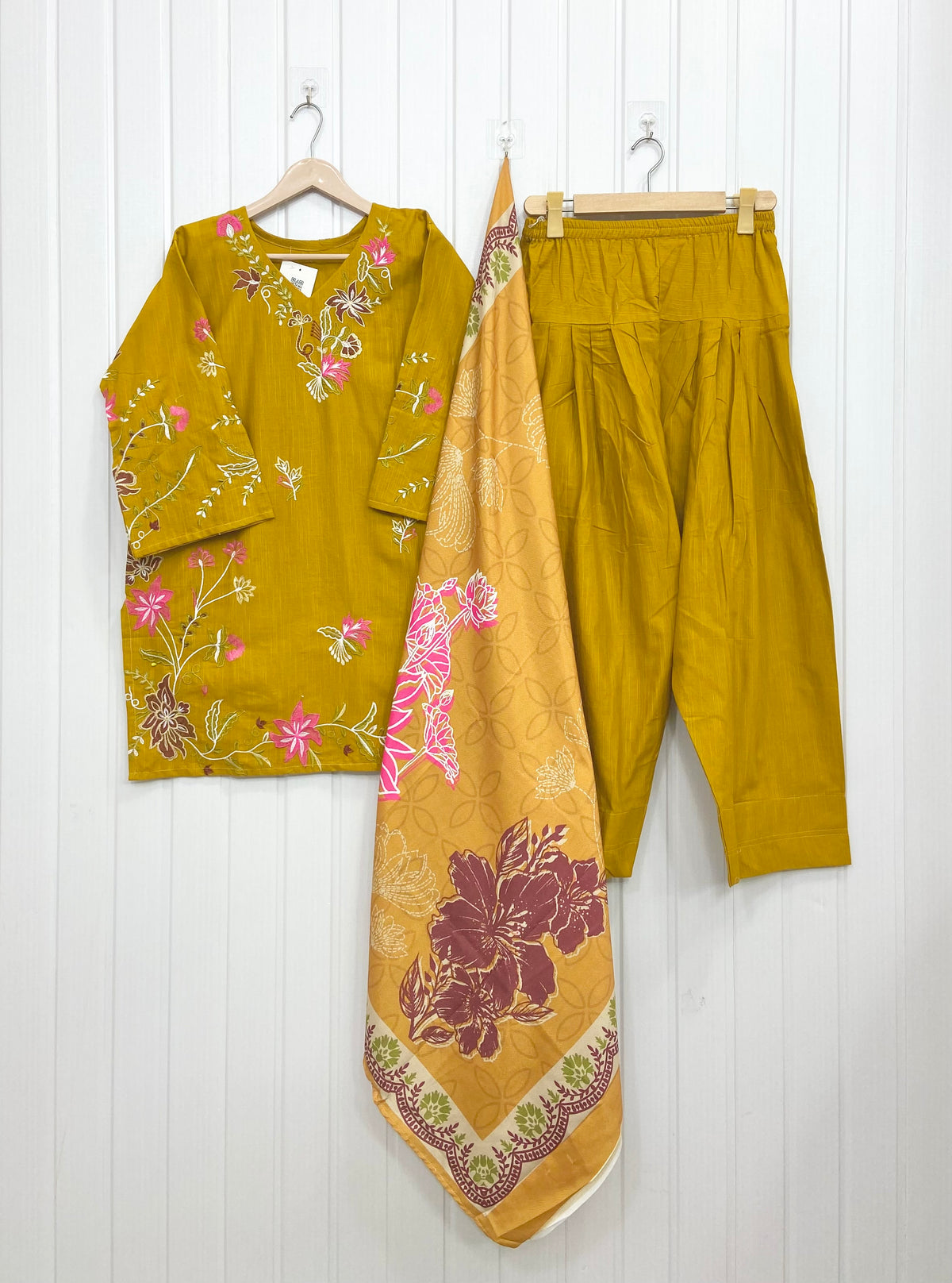 Article No: D-1145 Khaddar