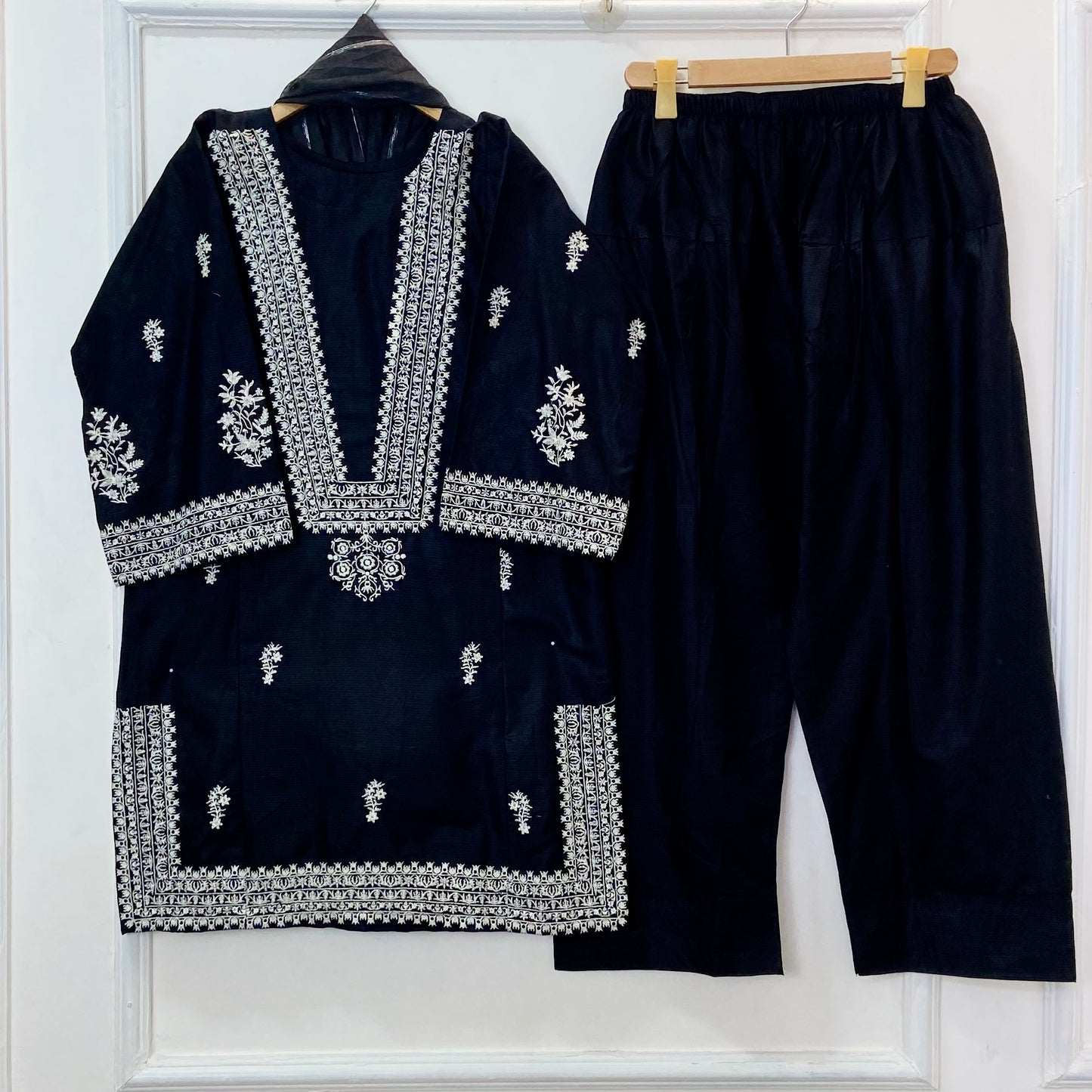 Azure Embroidered 3PC (Premium Cotton) D-369