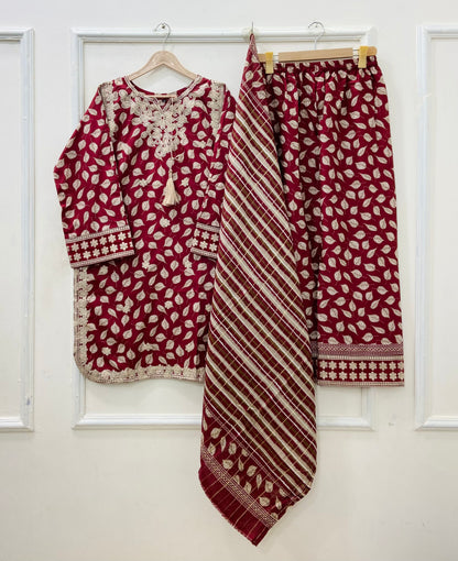 Premium Embroidered | 3PC Lawn D-584