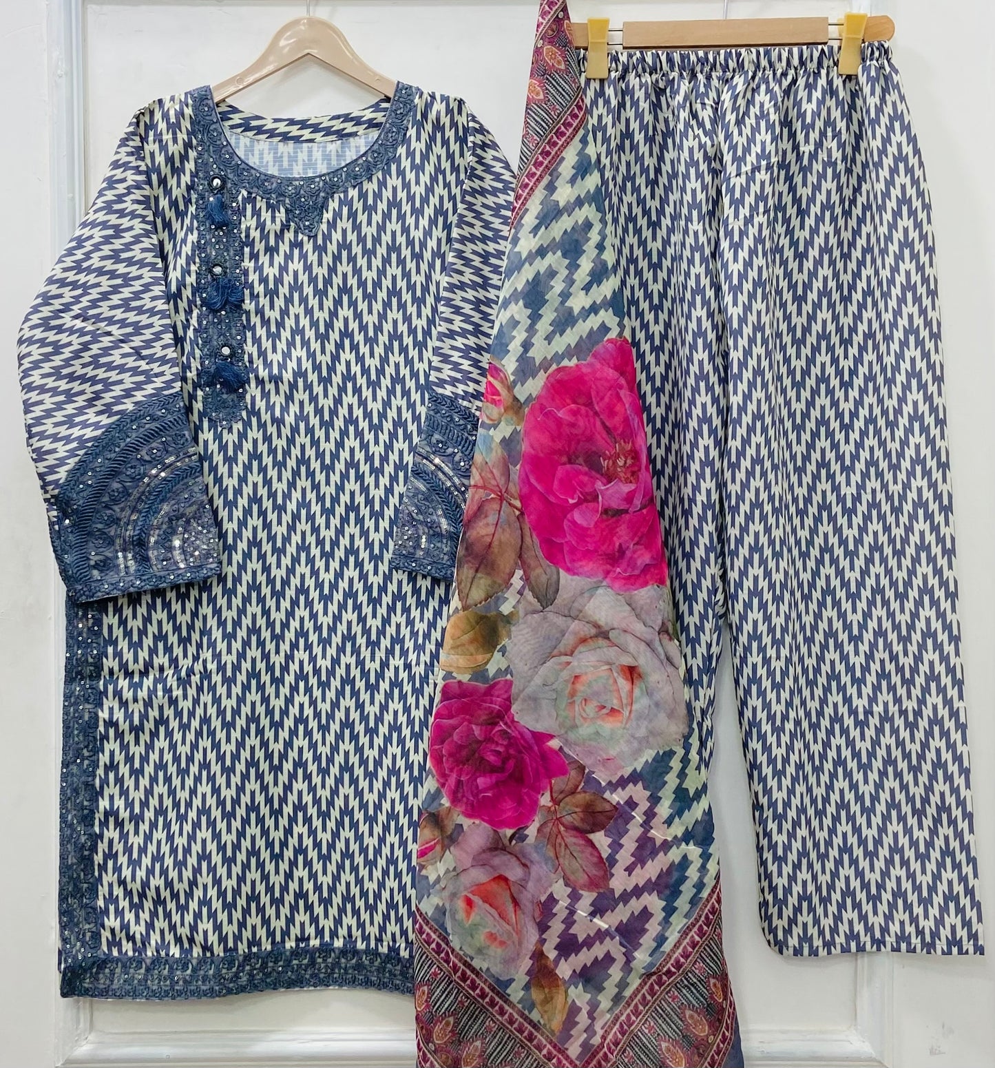D-367  Bold Zebra 3PC (Bana Dora Silk)